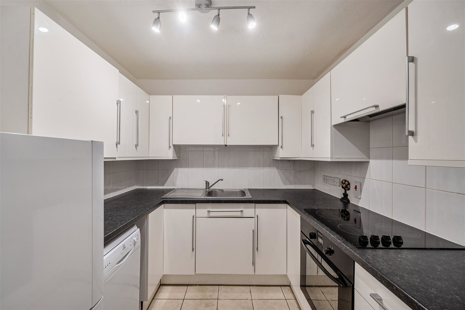Flat in Bushey