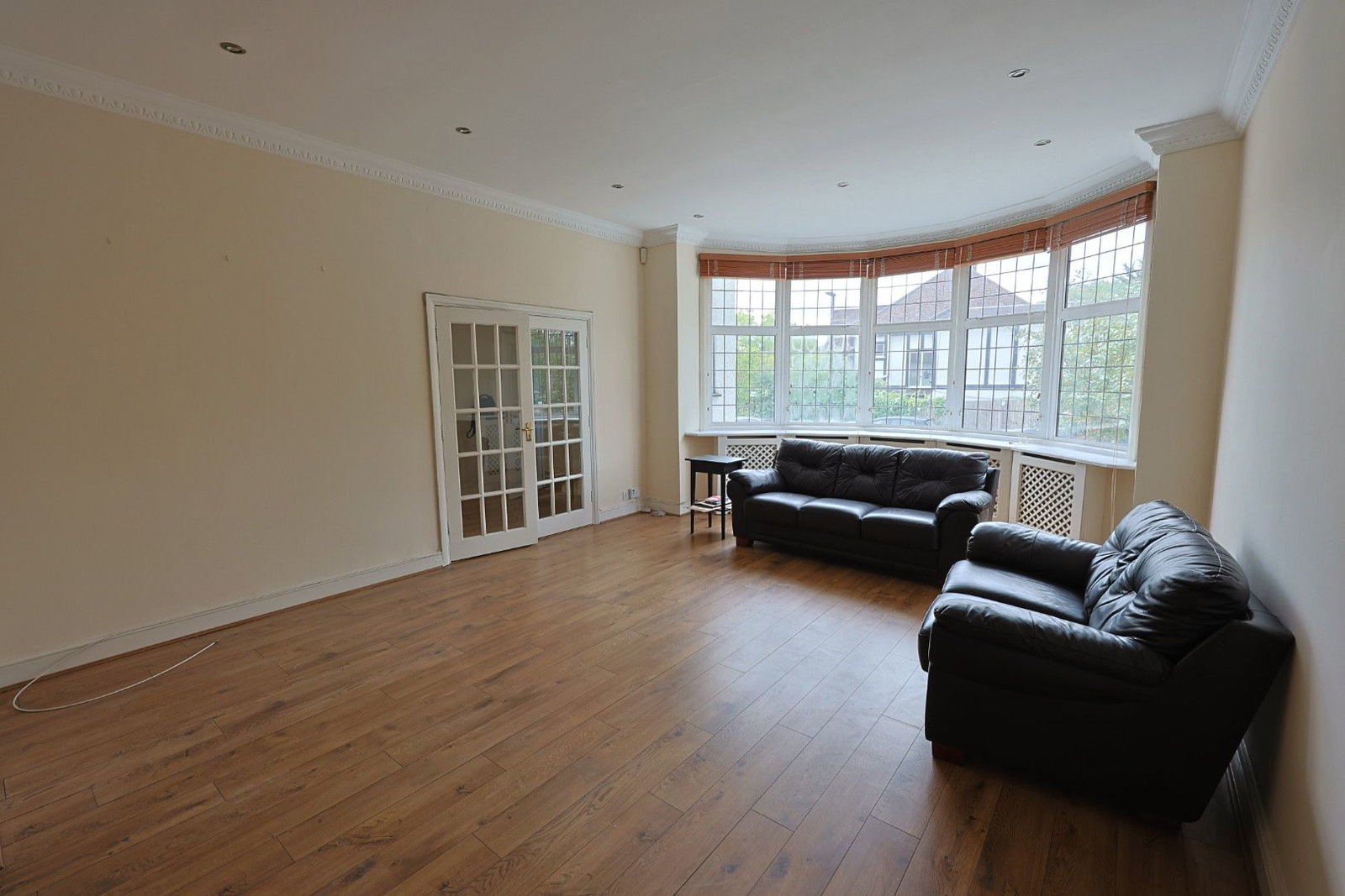 Detached House for sale in Edgware, Lake View, Edgware, 2215 m²