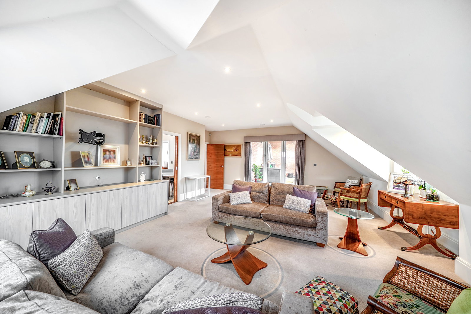 Flat in Bushey