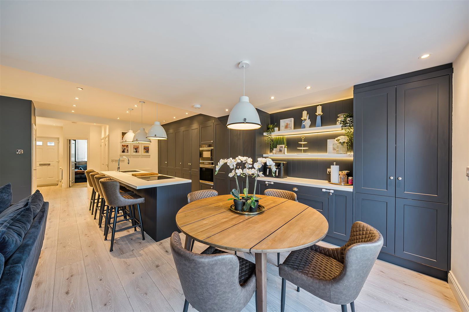Bungalow in Bushey