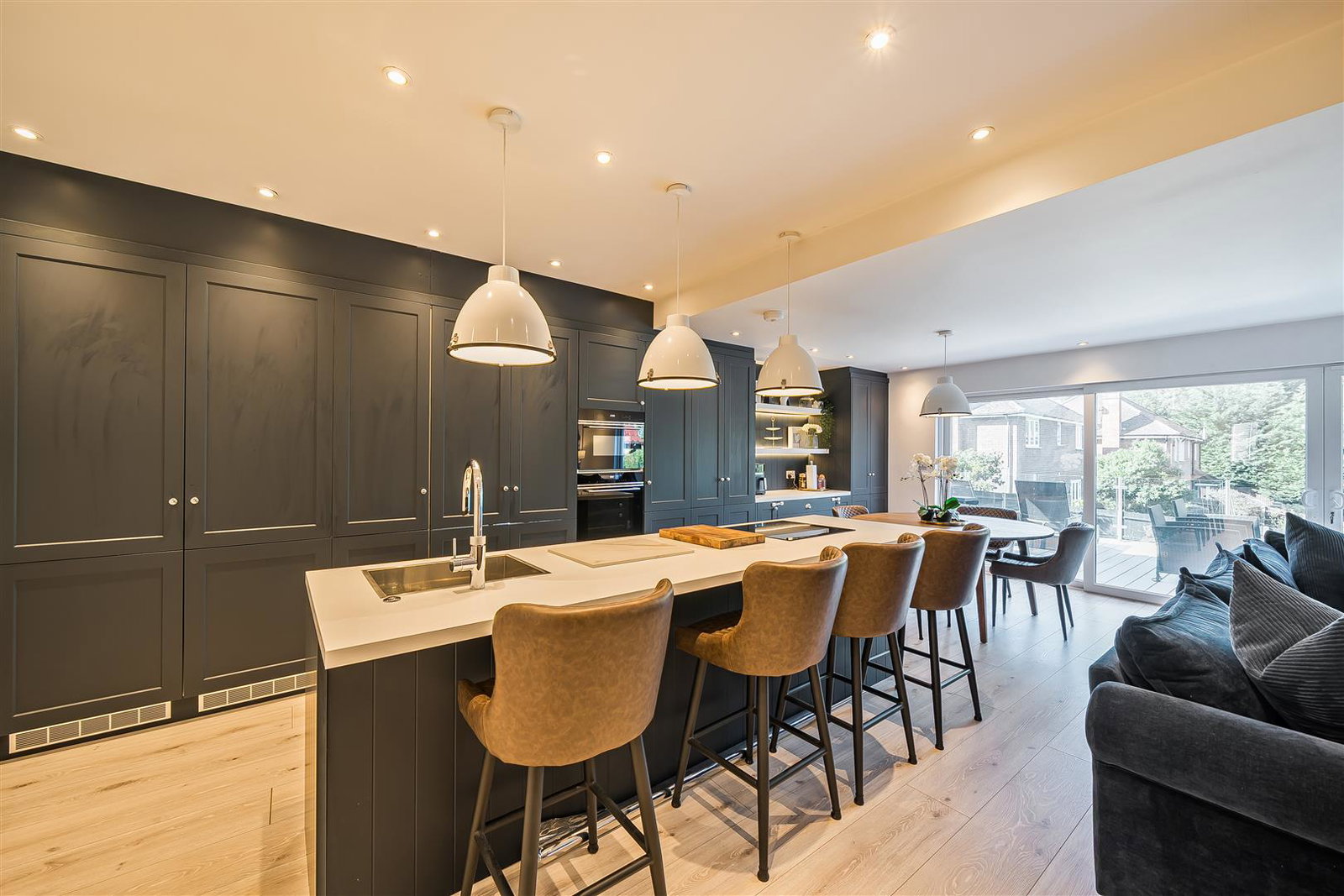 Bungalow in Bushey