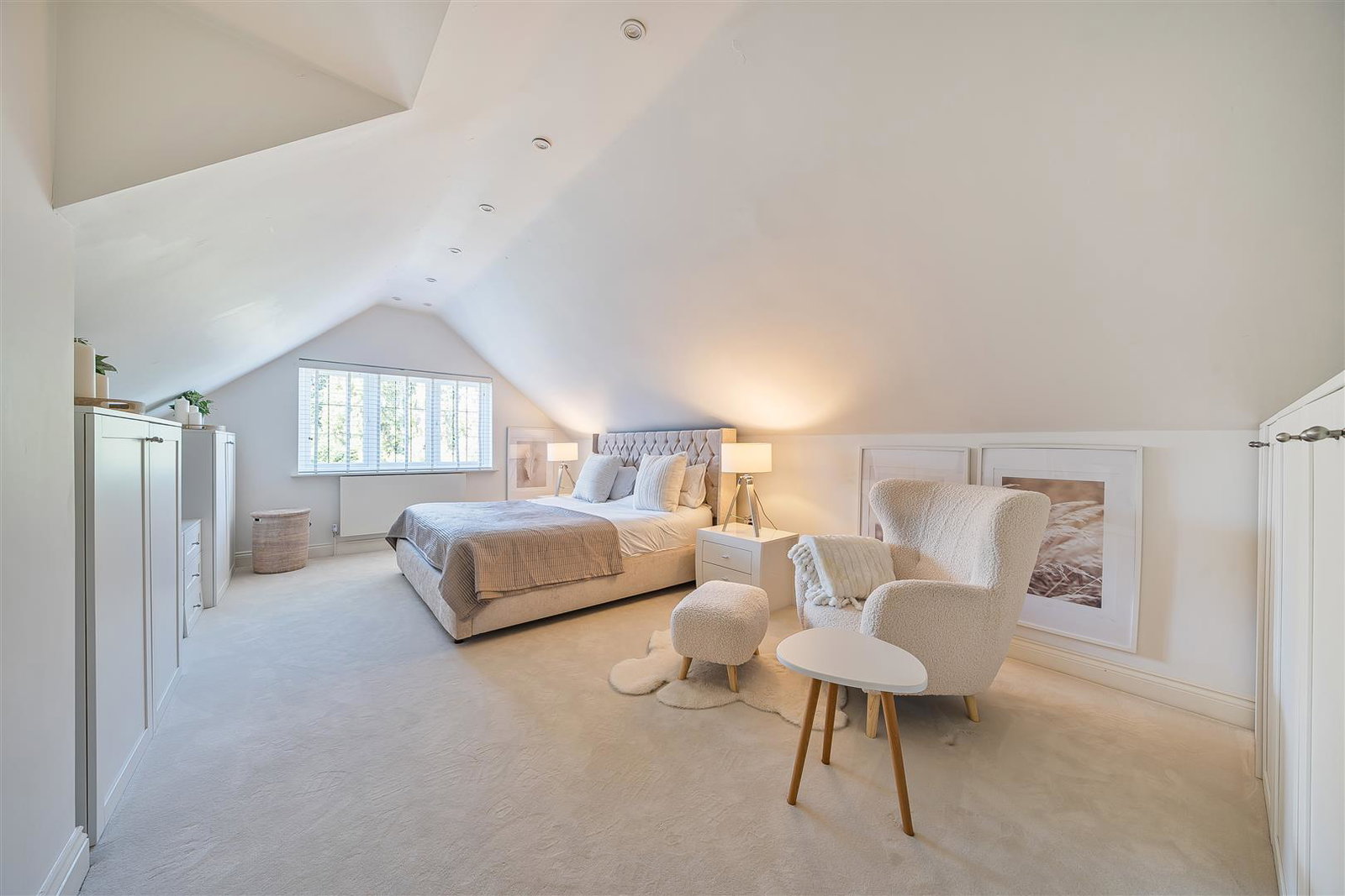 Bungalow in Bushey
