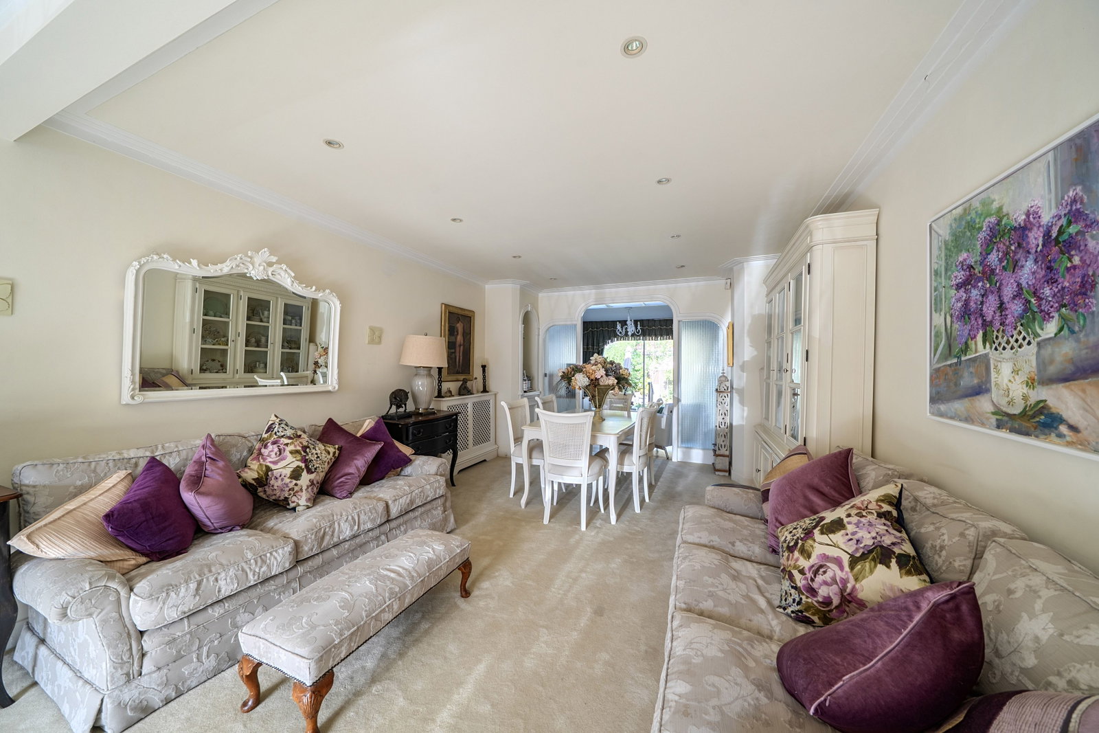Detached House in Edgware