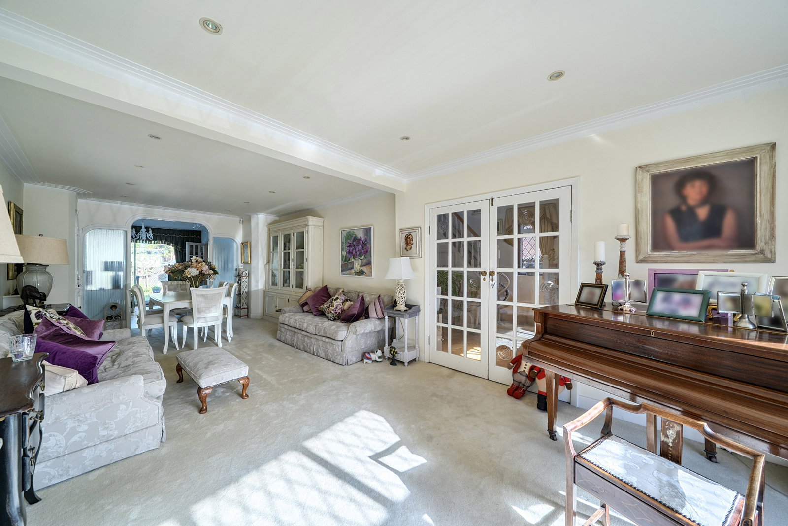 Detached House in Edgware