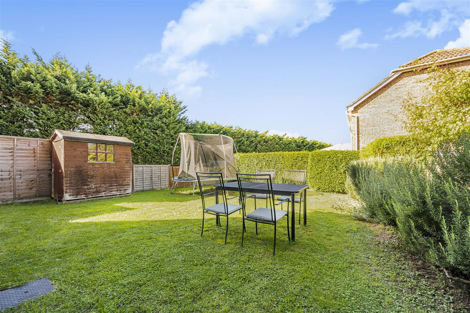 Detached House in Carpenders Park