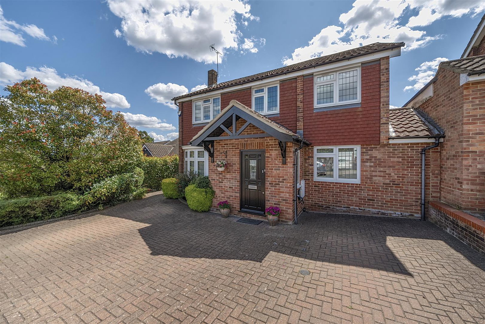 Detached House in Bushey