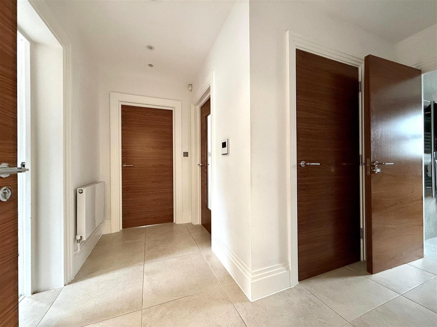 Flat in Bushey Heath