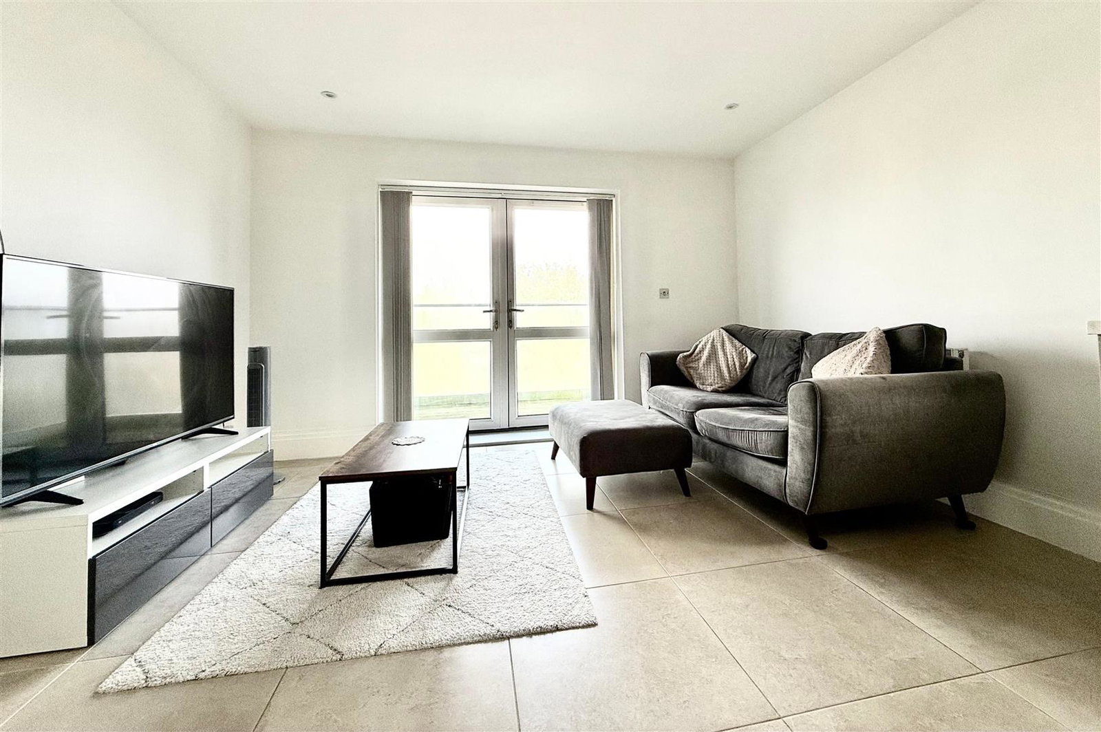 Flat in Bushey Heath