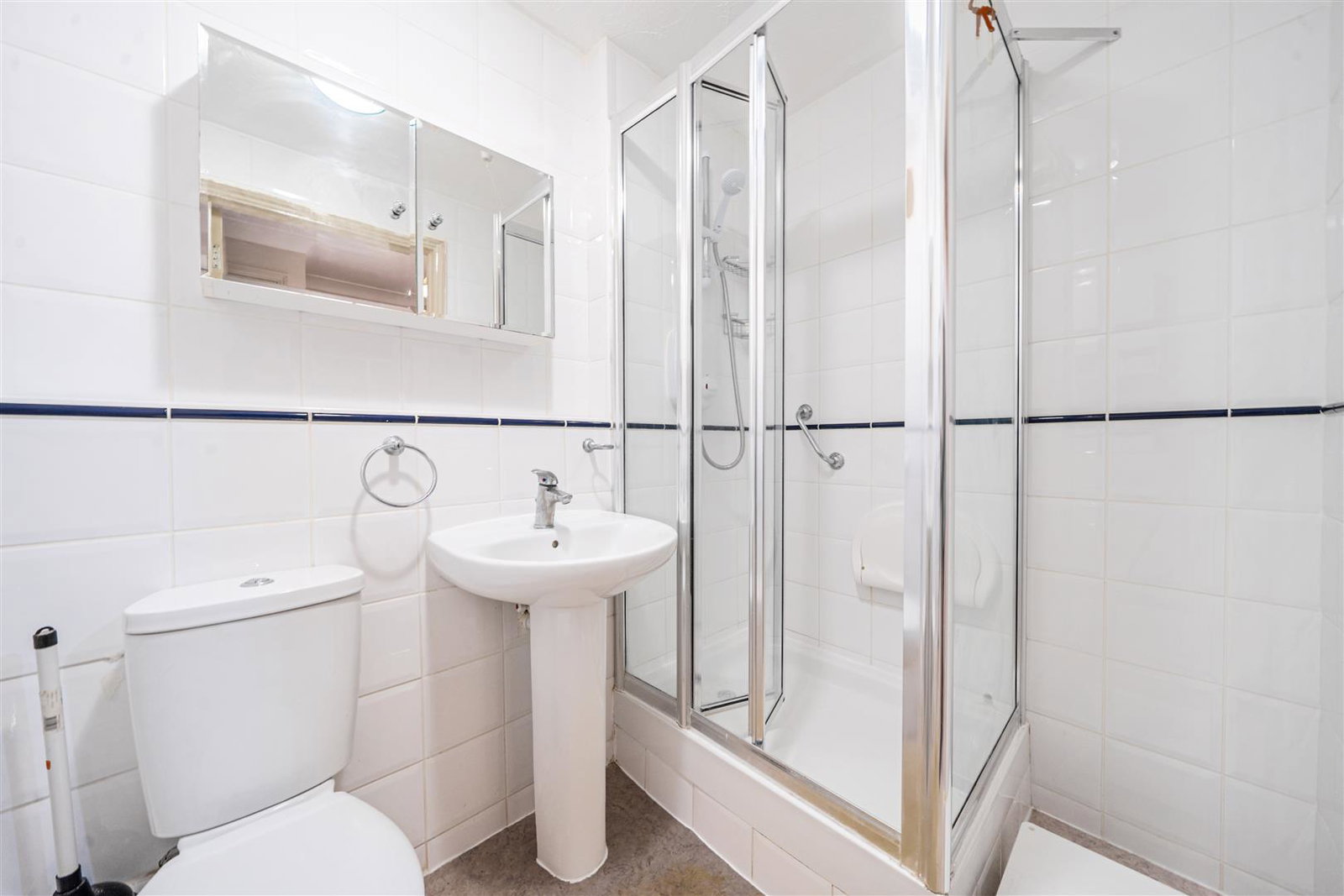 Flat in Bushey 4