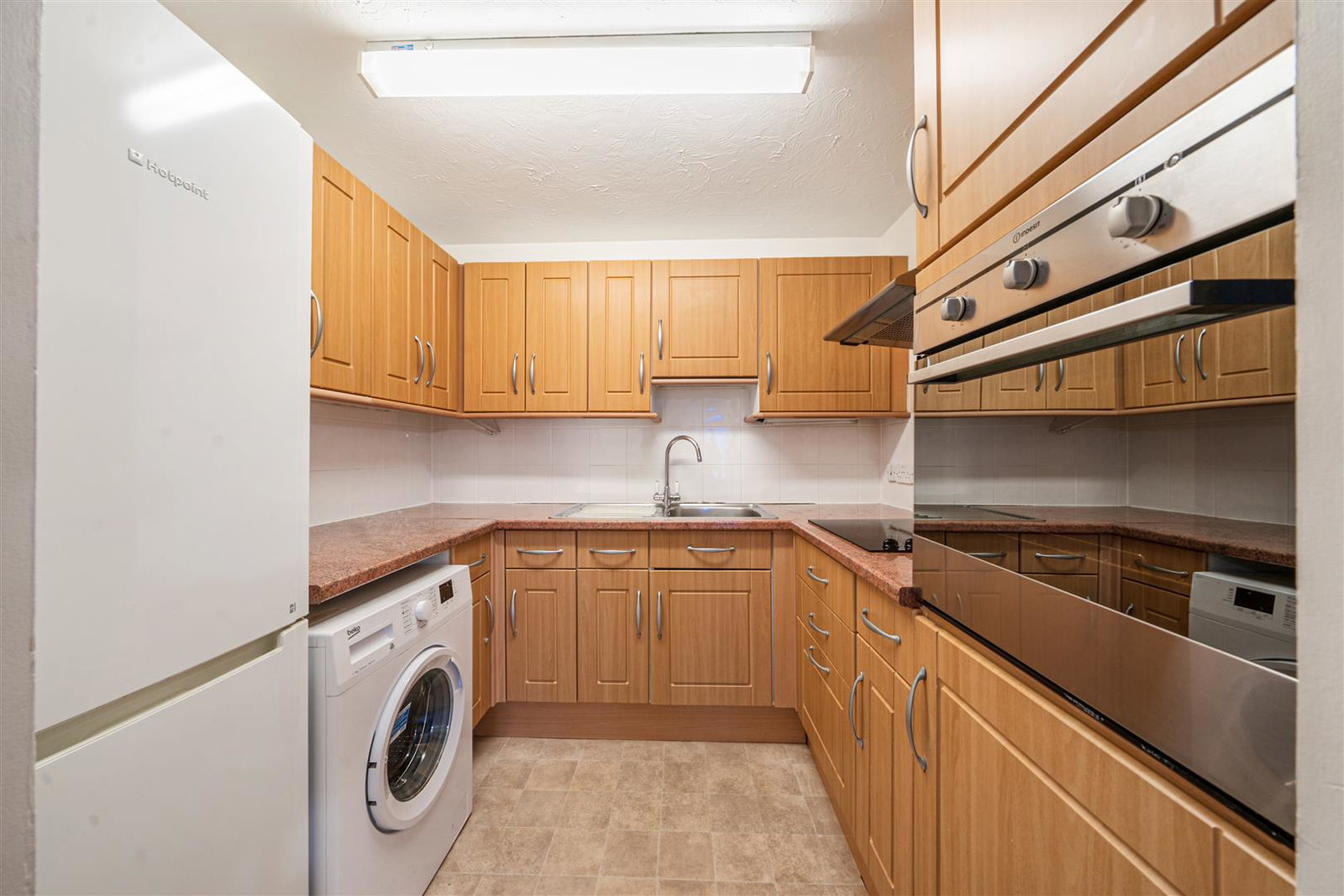 Flat in Bushey 3