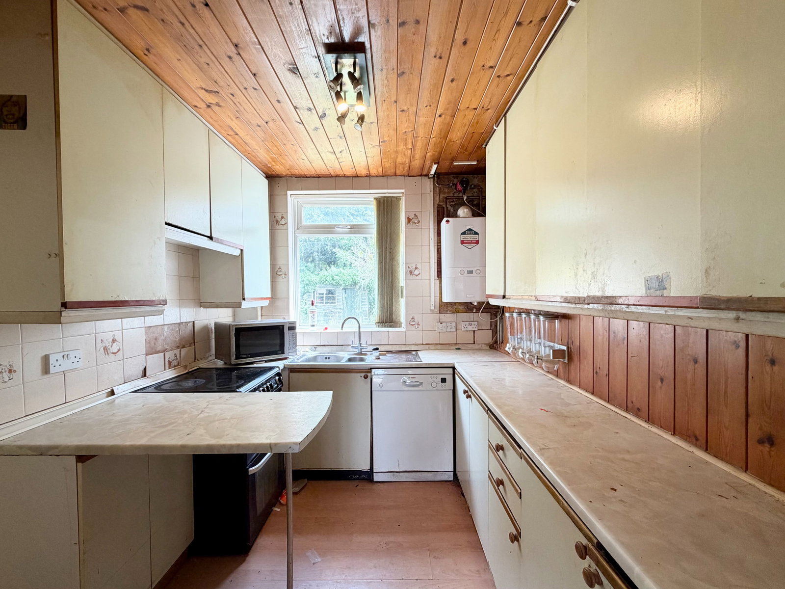 Semi Detached House in Edgware