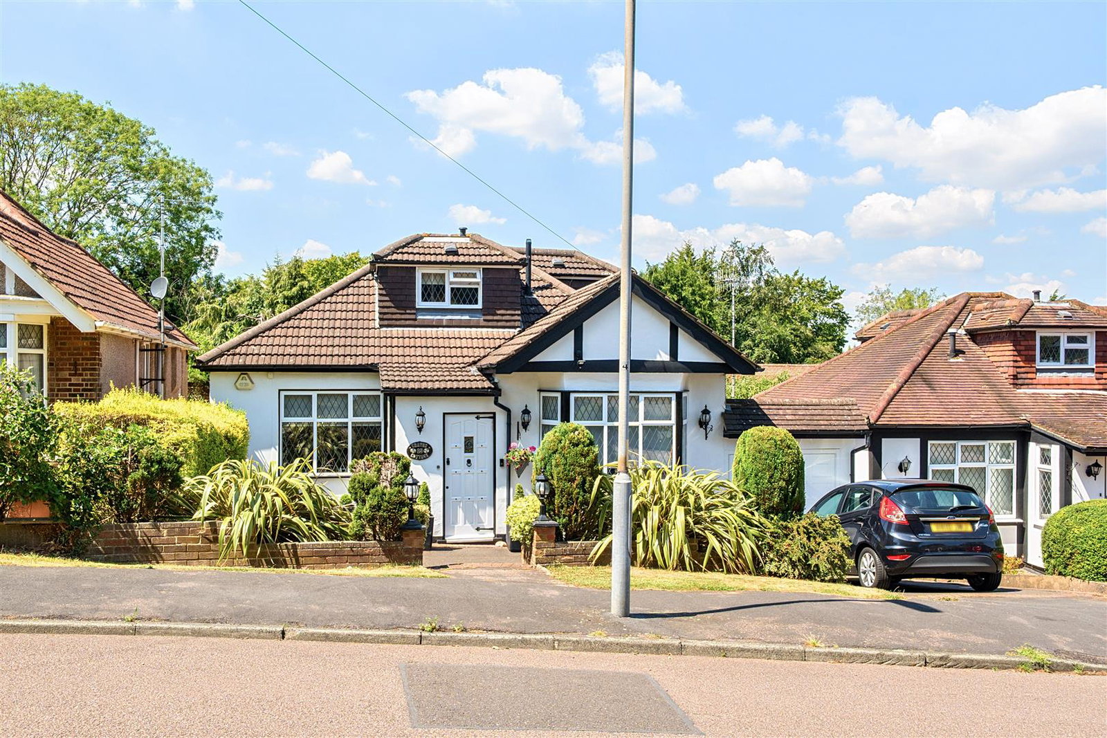 Bungalow in Bushey