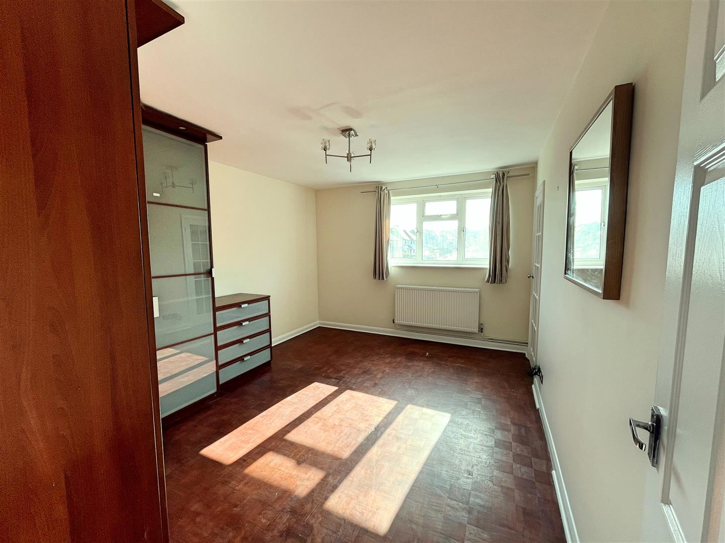 Flat in Bushey