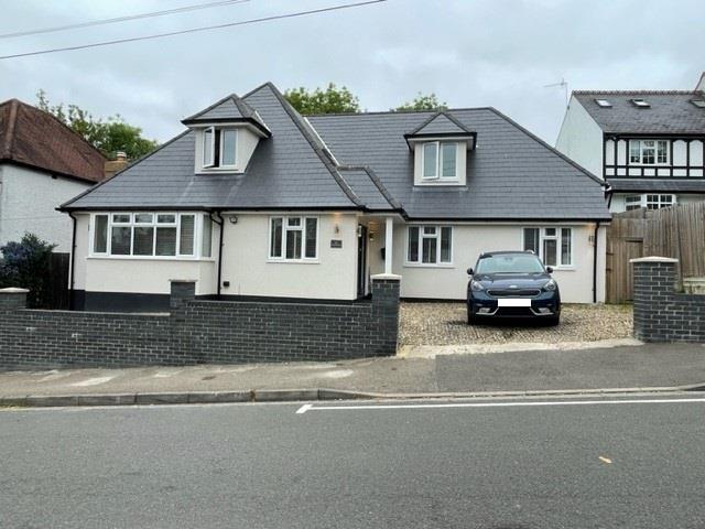 Detached House in Bushey