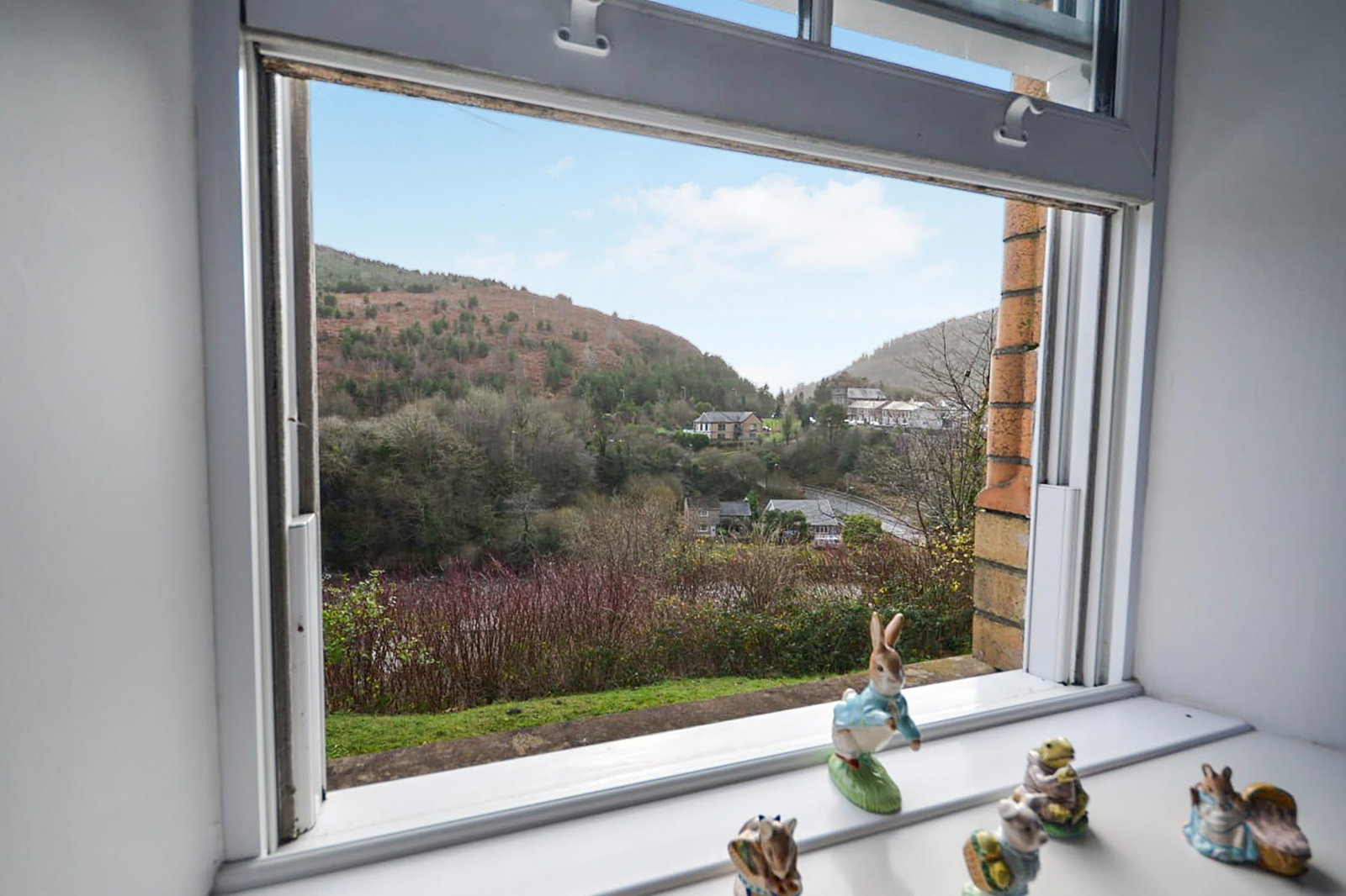 Semi Detached House in Pontrhydyfen