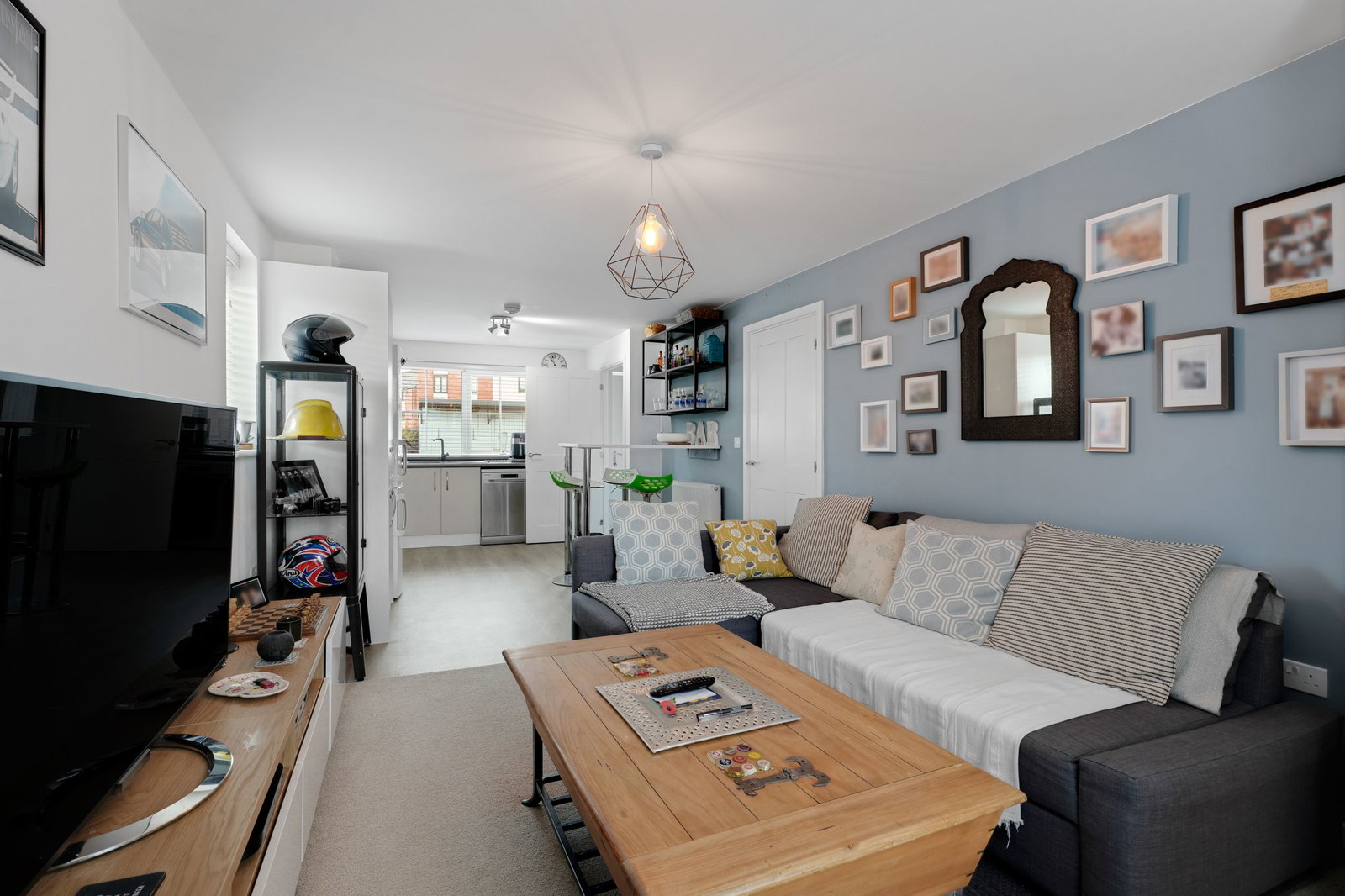 Semi Detached House in Milton Keynes