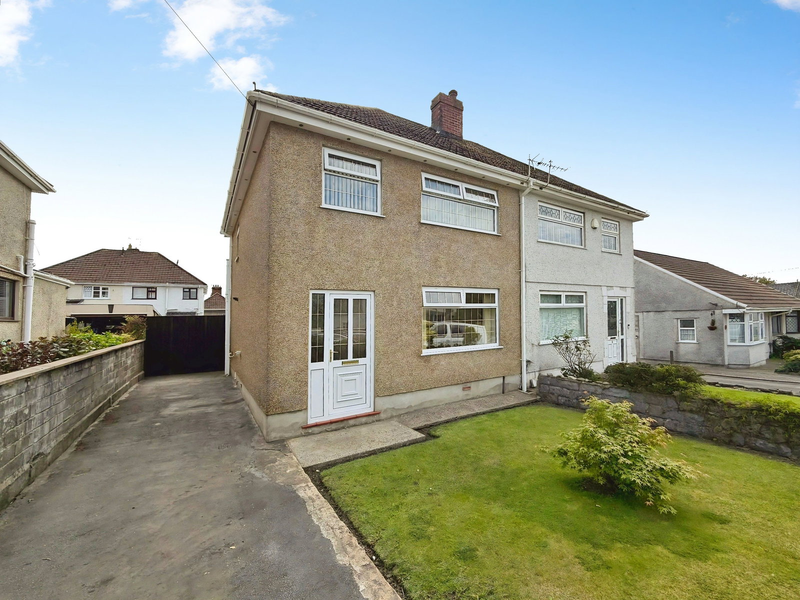 Semi Detached House in Swansea