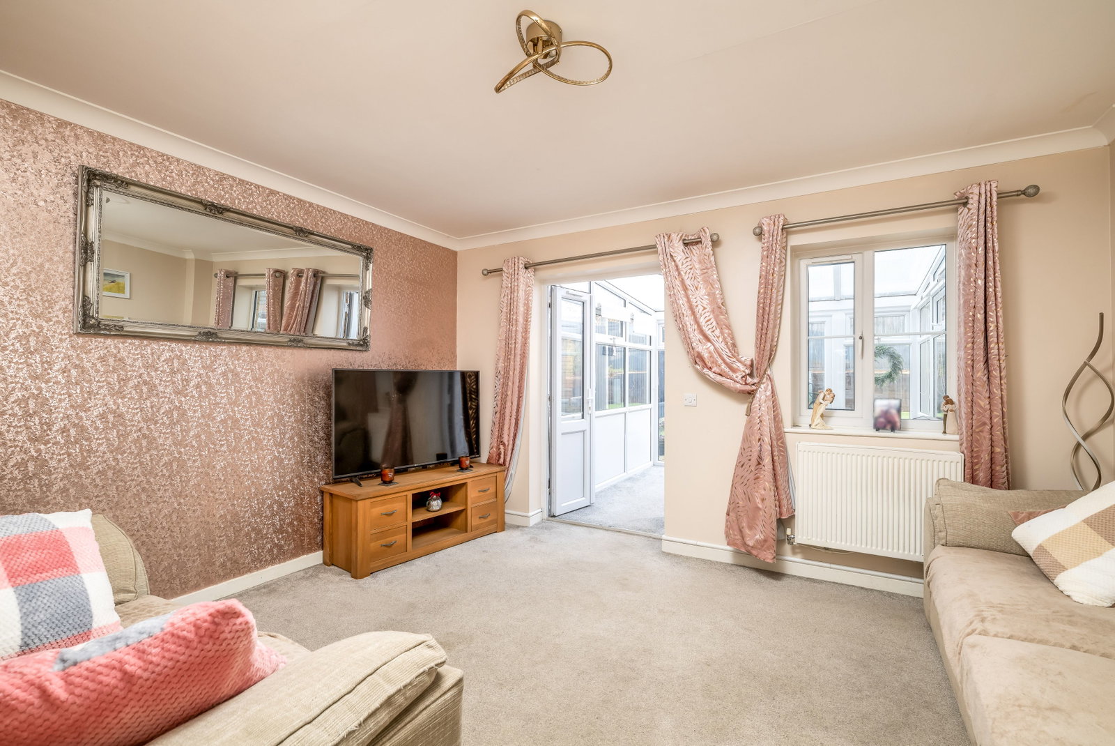 End Of Terrace House in Shefford