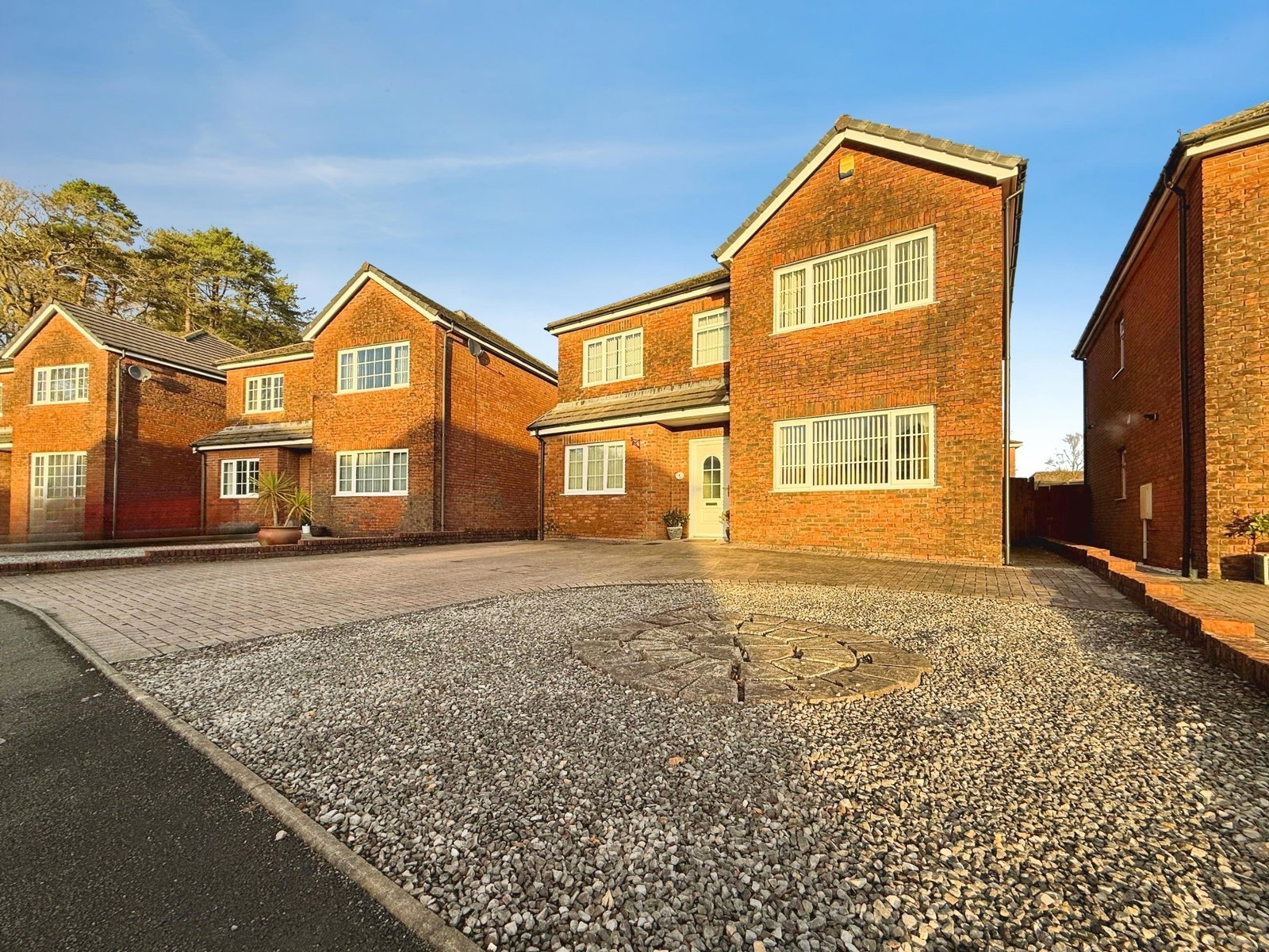 Detached House in Swansea