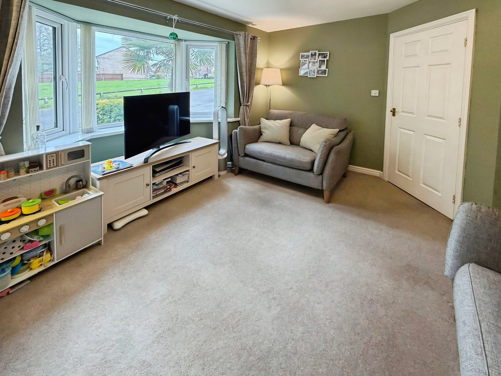 Semi Detached House in Swansea