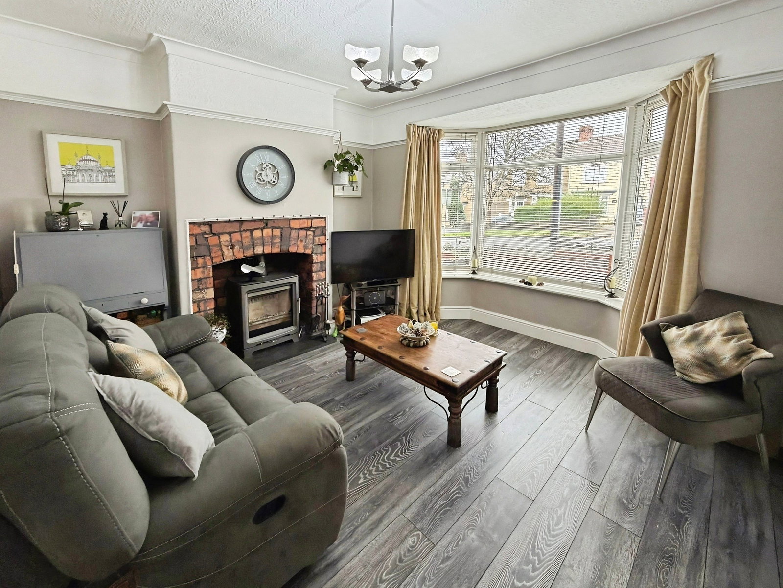 Semi Detached House in Swansea