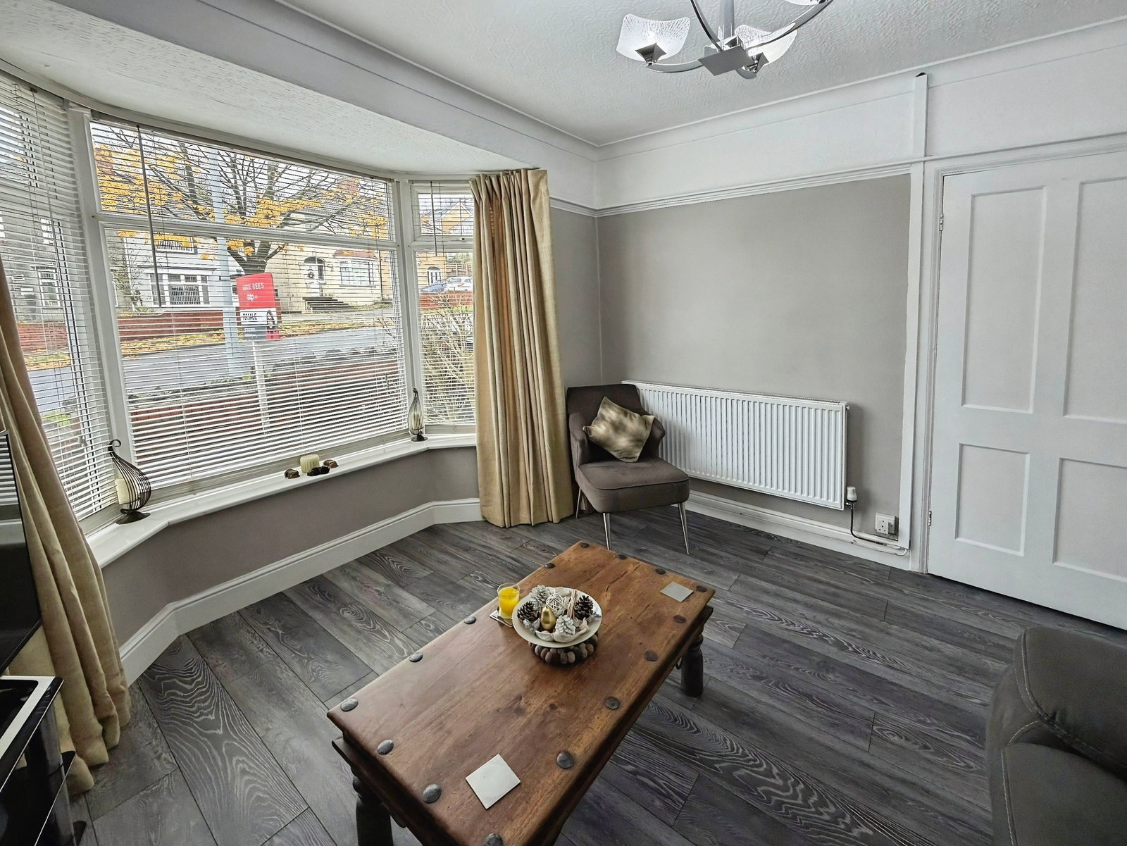 Semi Detached House in Swansea