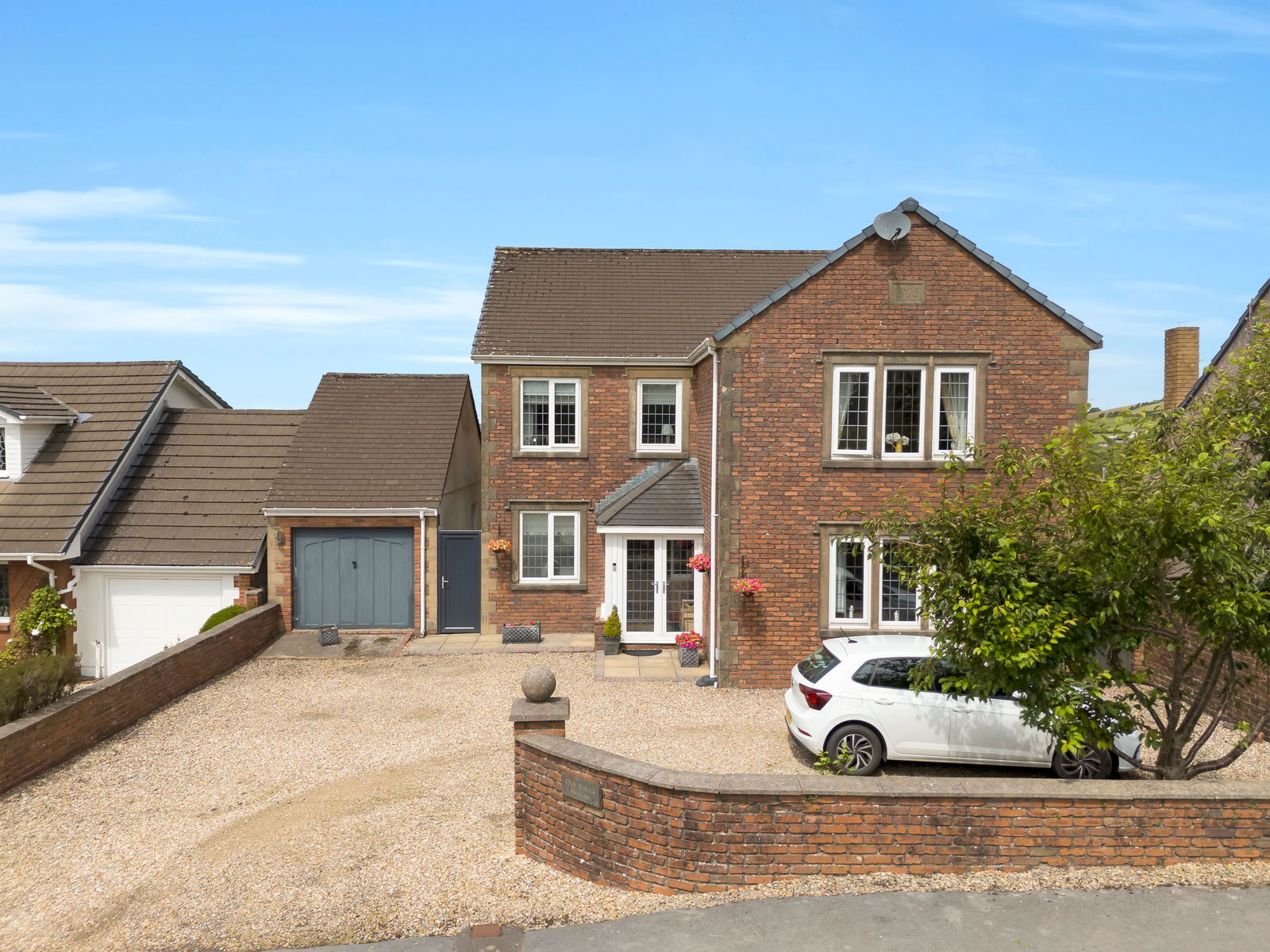 Detached House in Llanelli