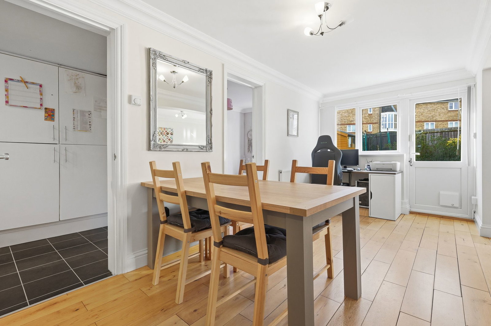 Flat in Basildon