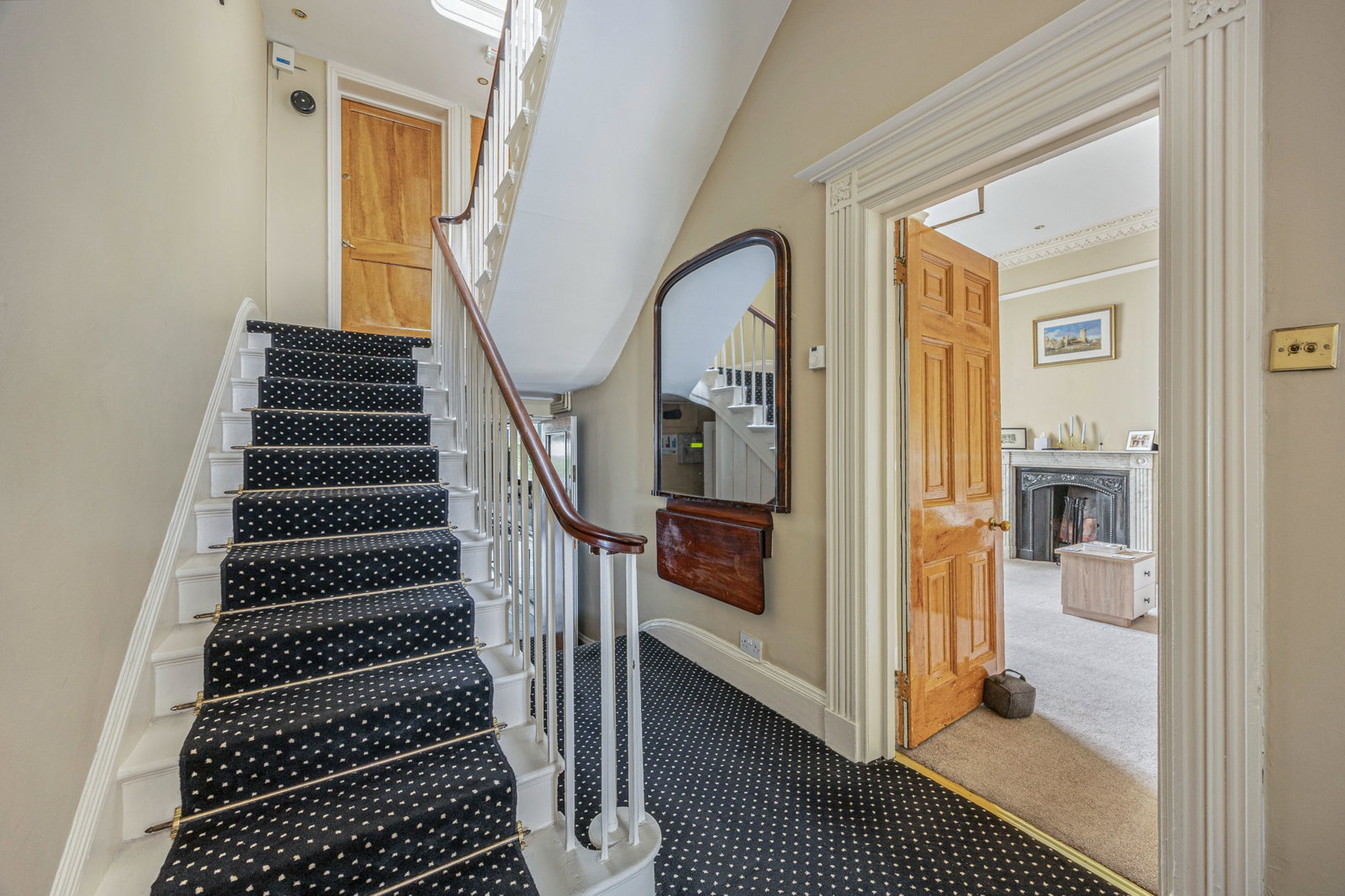 End Of Terrace House for sale in Cheltenham, Bath Road, Town Centre, Cheltenham, GL53