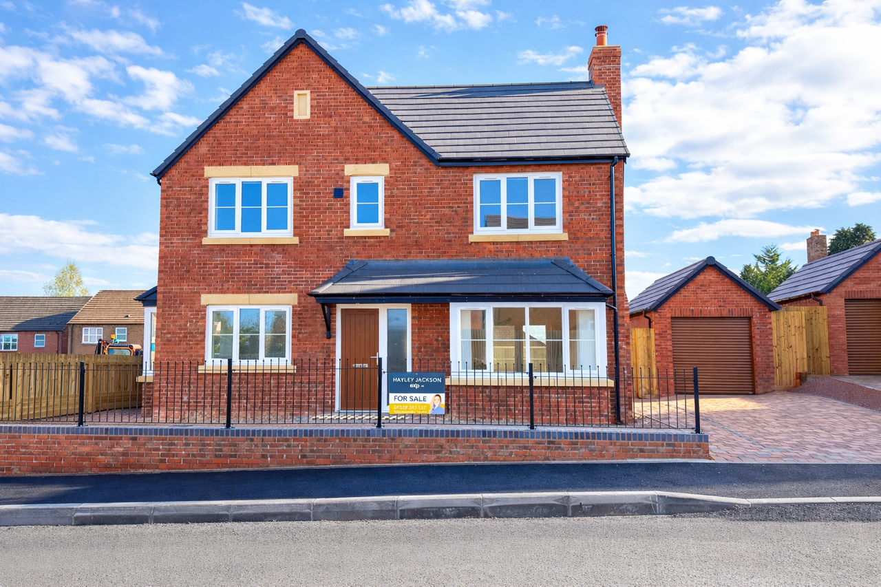 Detached House in Morda