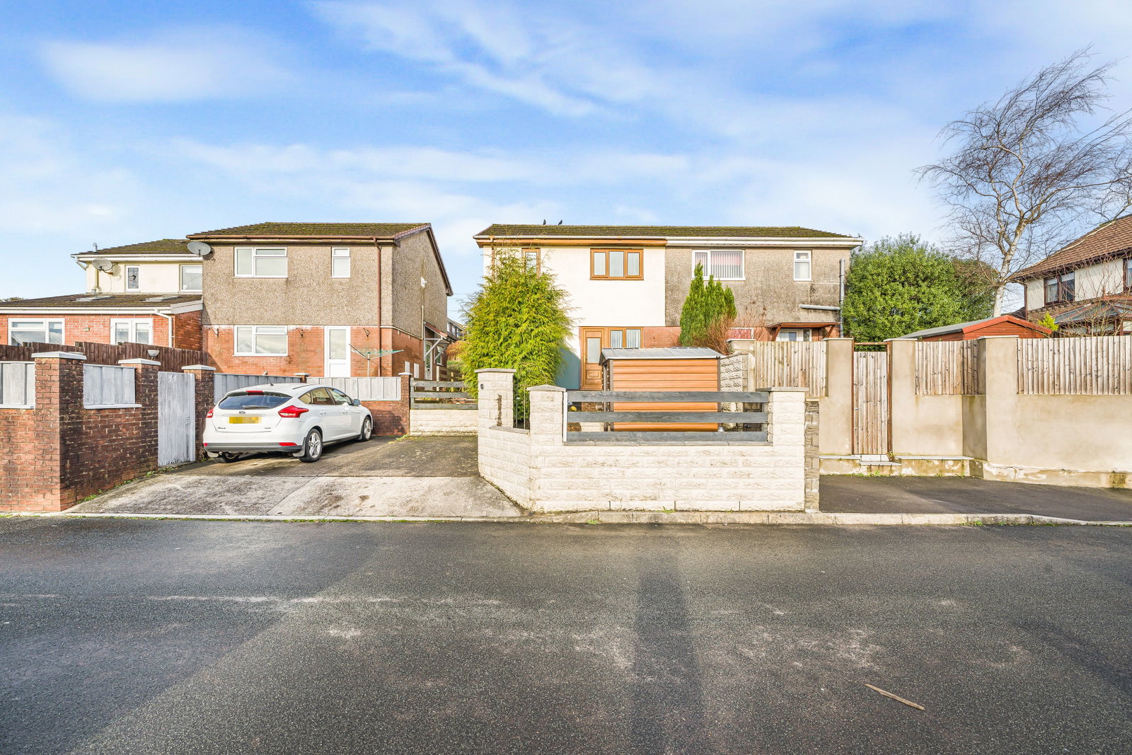 Semi Detached House in Porth