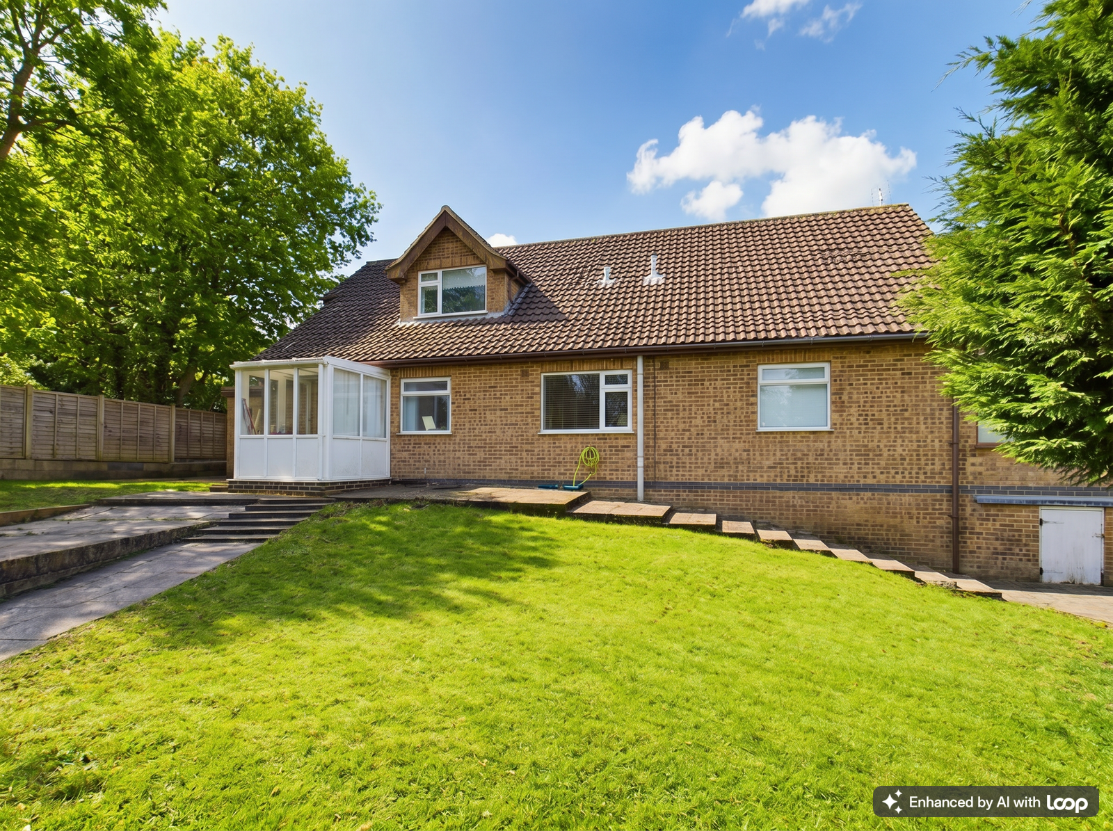 Detached House in Grantham