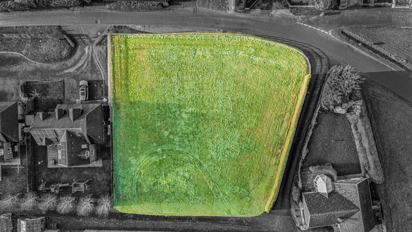 Plot in Hillend, Twyning