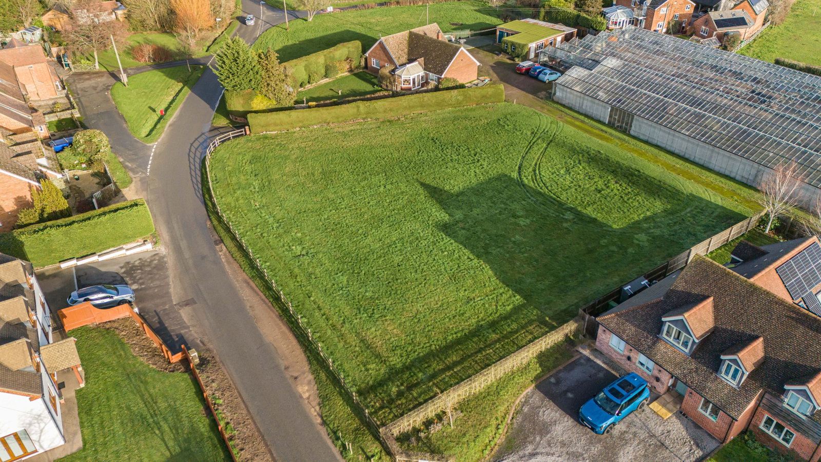 Plot in Hillend, Twyning
