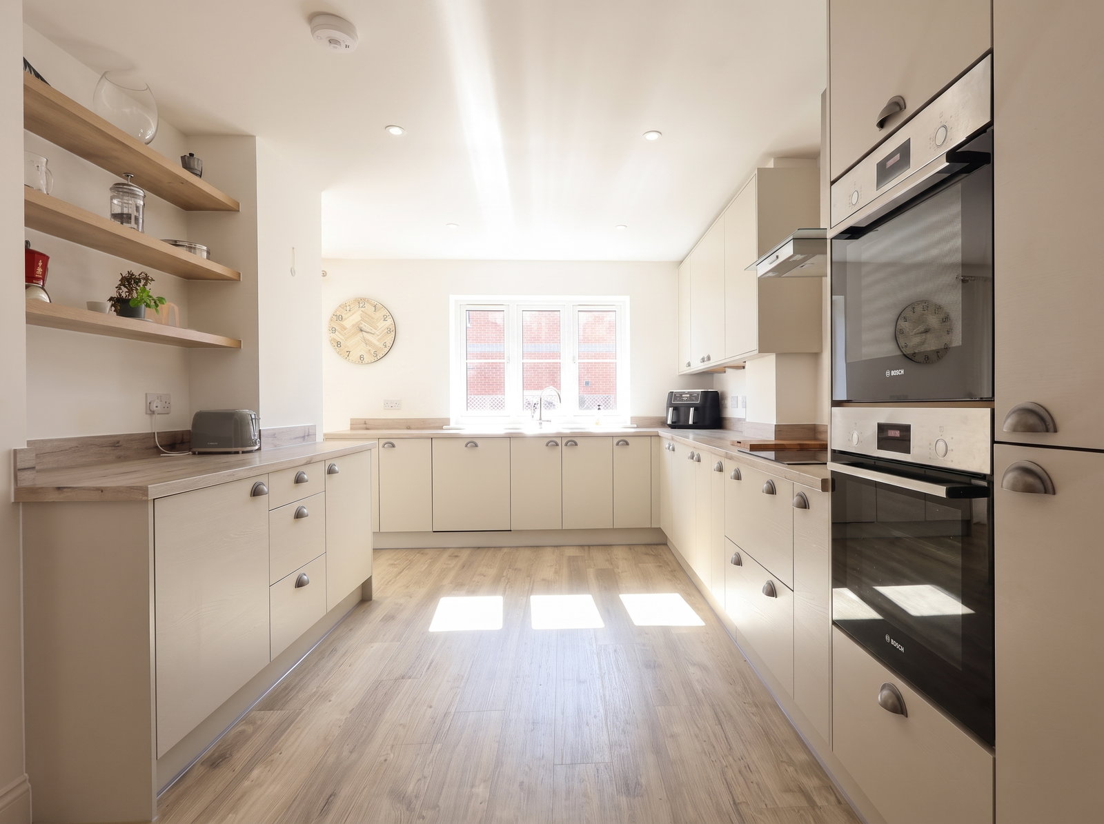 Detached House for sale in Ross on Wye, Dragoon Road, Ross on Wye, HR9 7YR