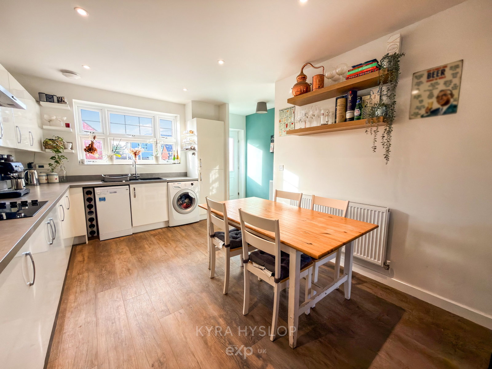 Semi Detached House in Exeter
