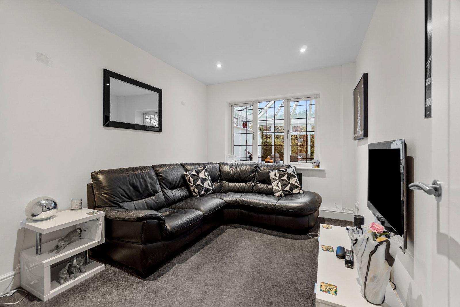 Semi Detached House in Epsom