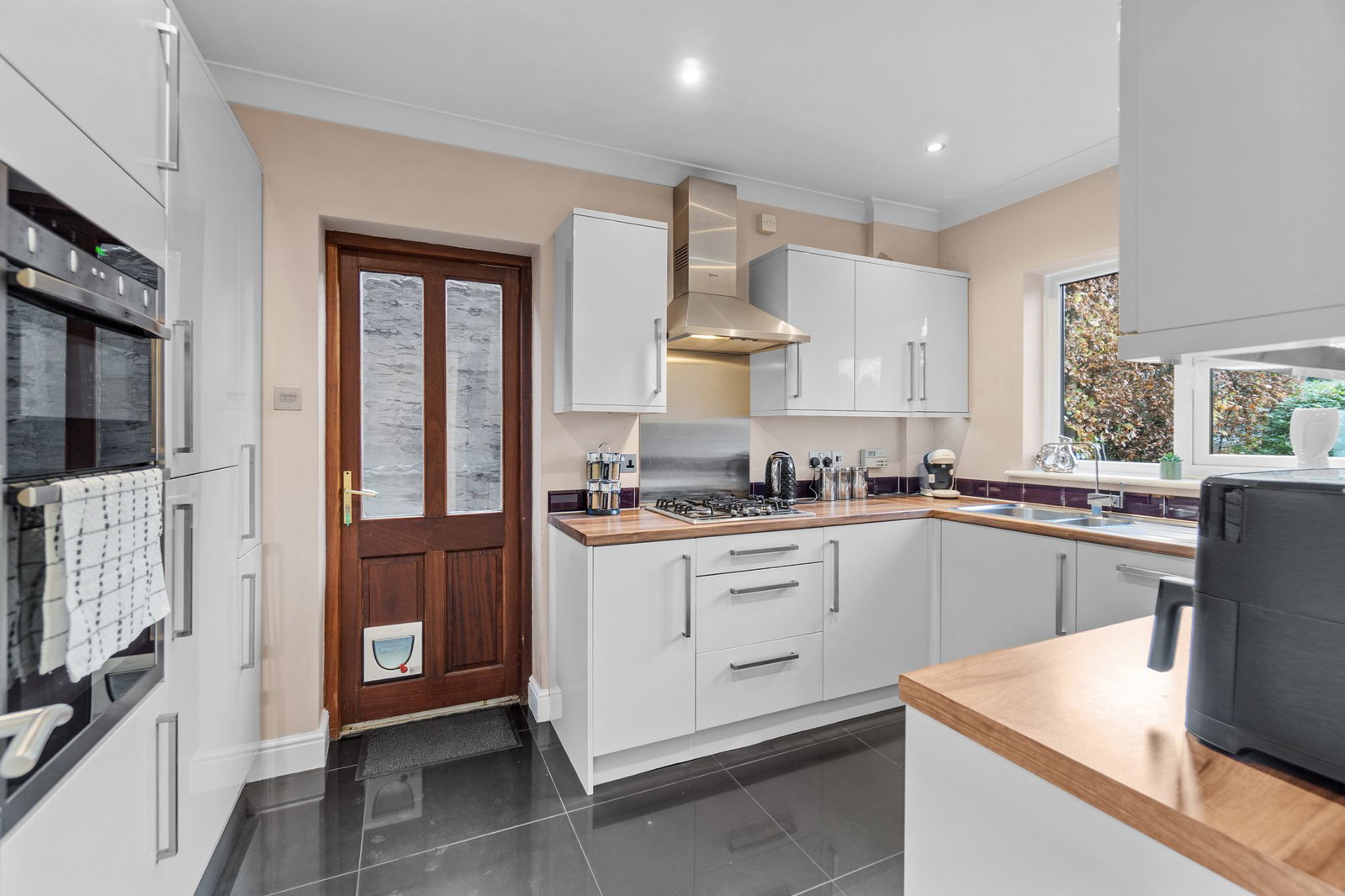 Semi Detached House in Epsom