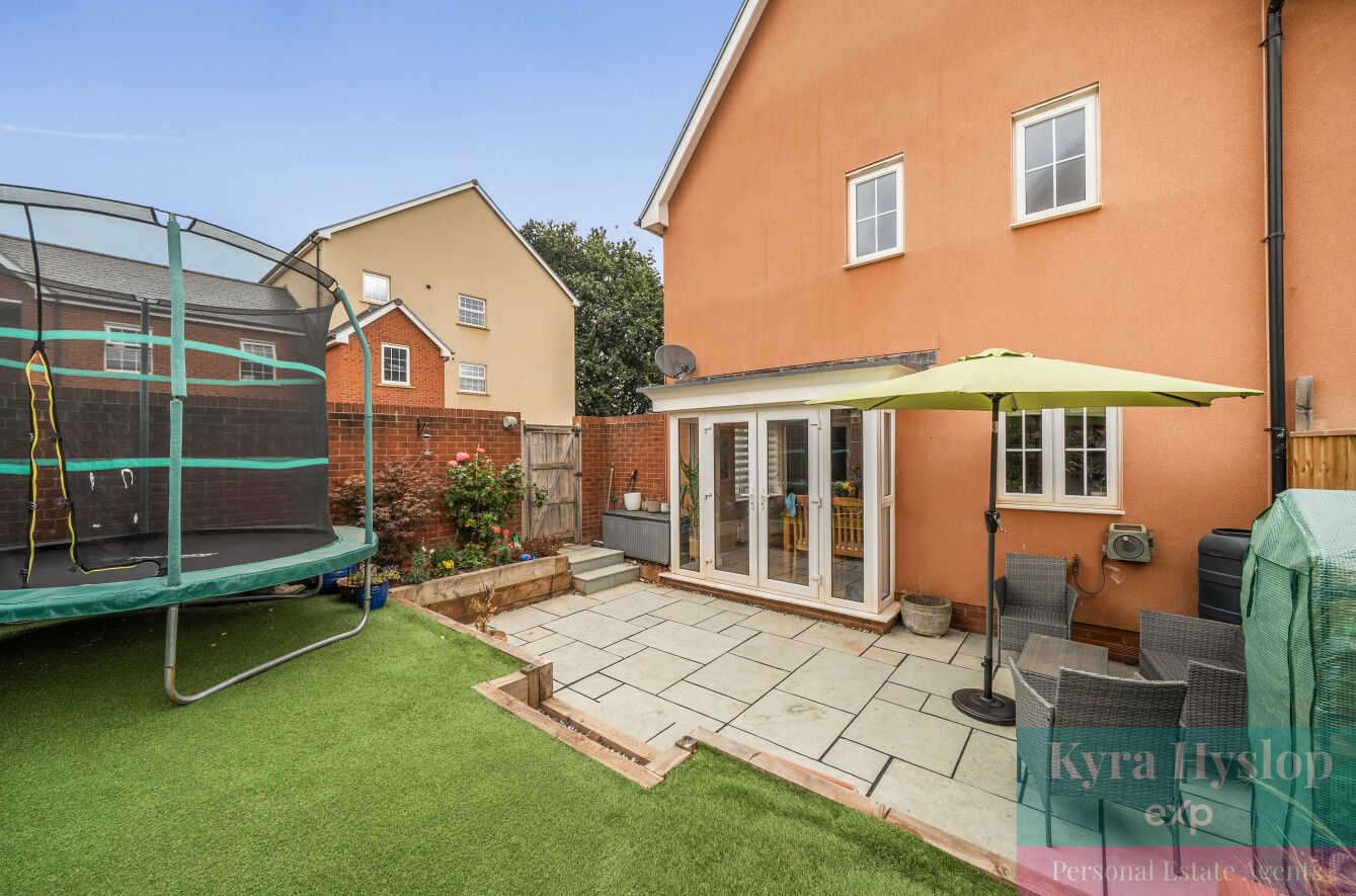Semi Detached House in Exeter