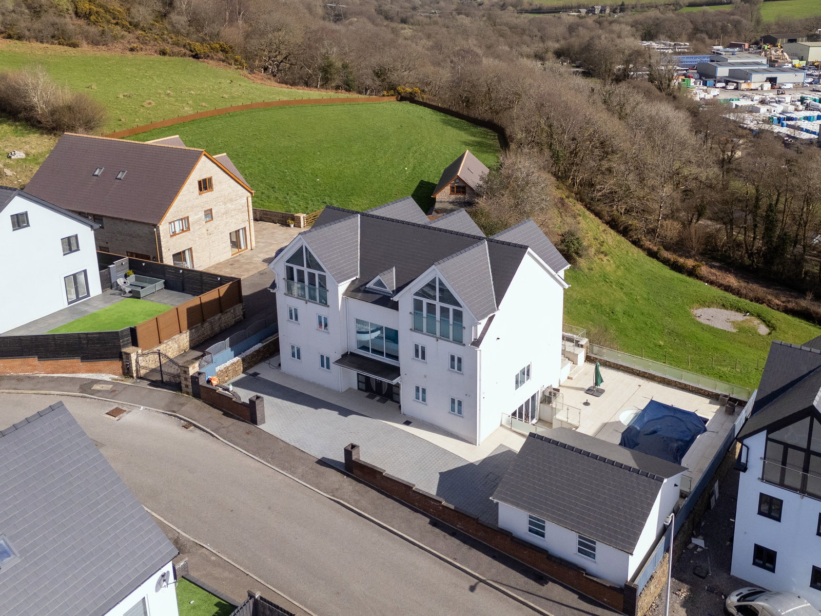 Detached House for sale in Bridgend, Brynmenyn , Bridgend , CF32 8YG