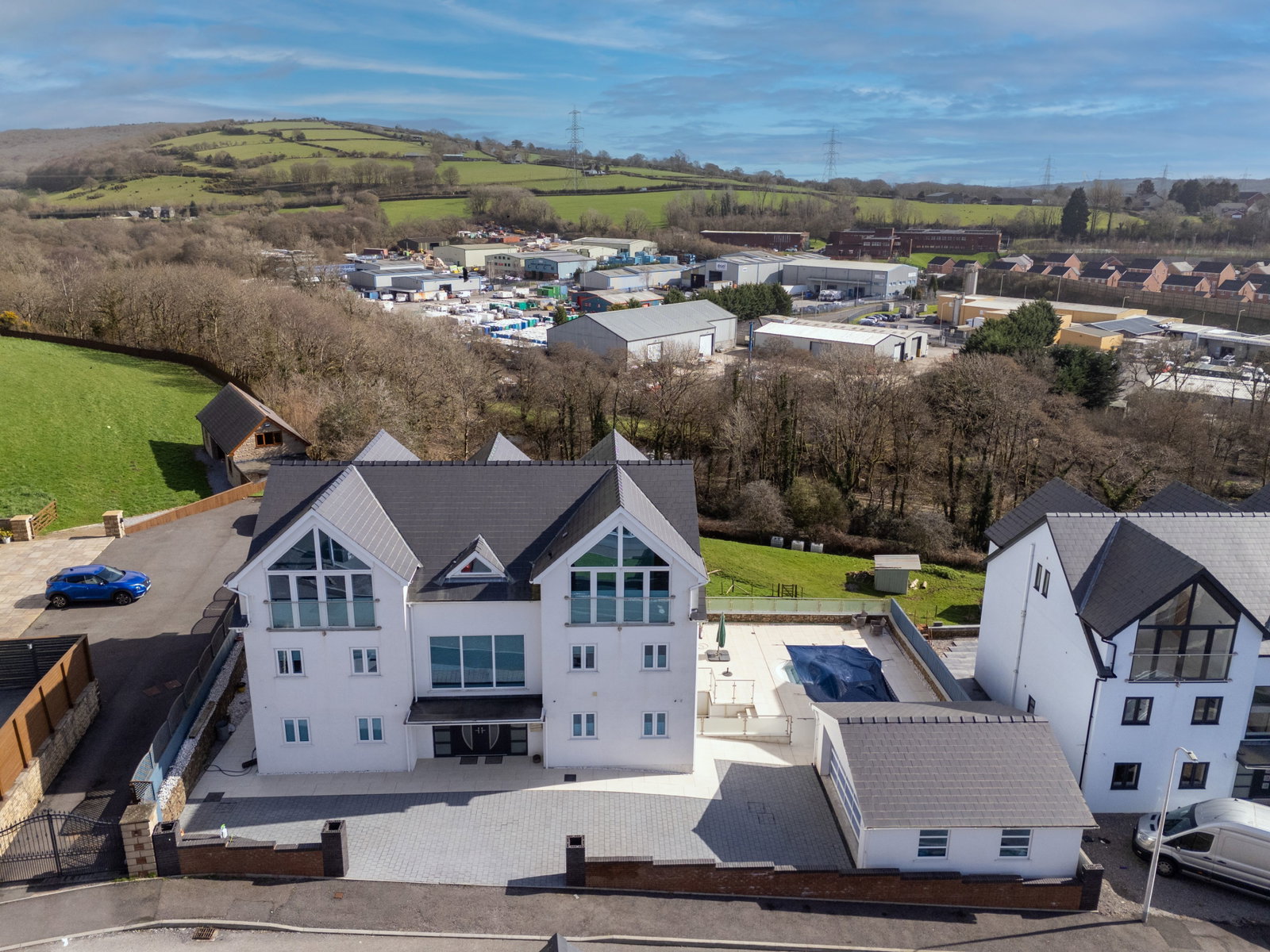 Detached House in Bridgend 