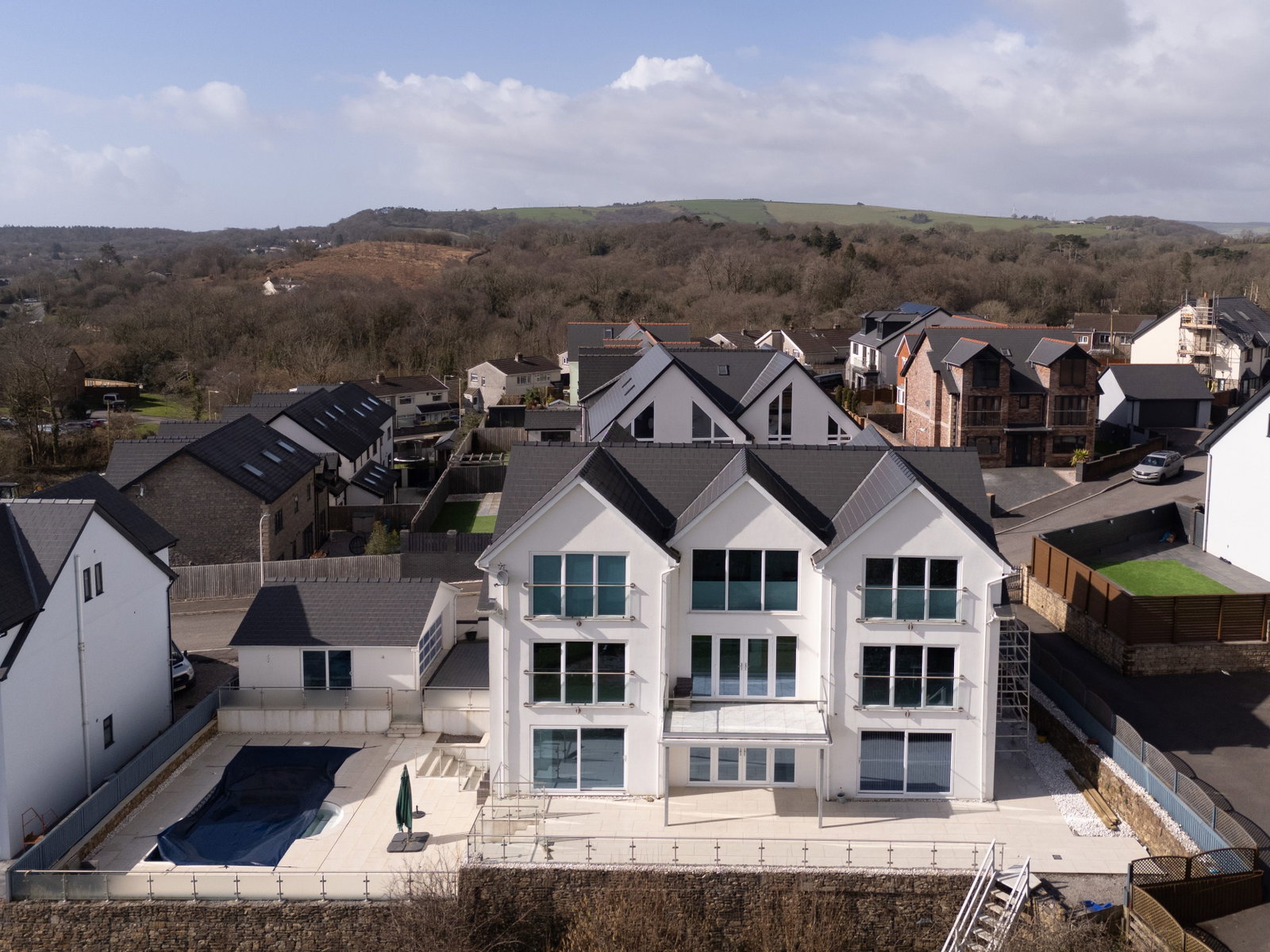 Detached House in Bridgend 