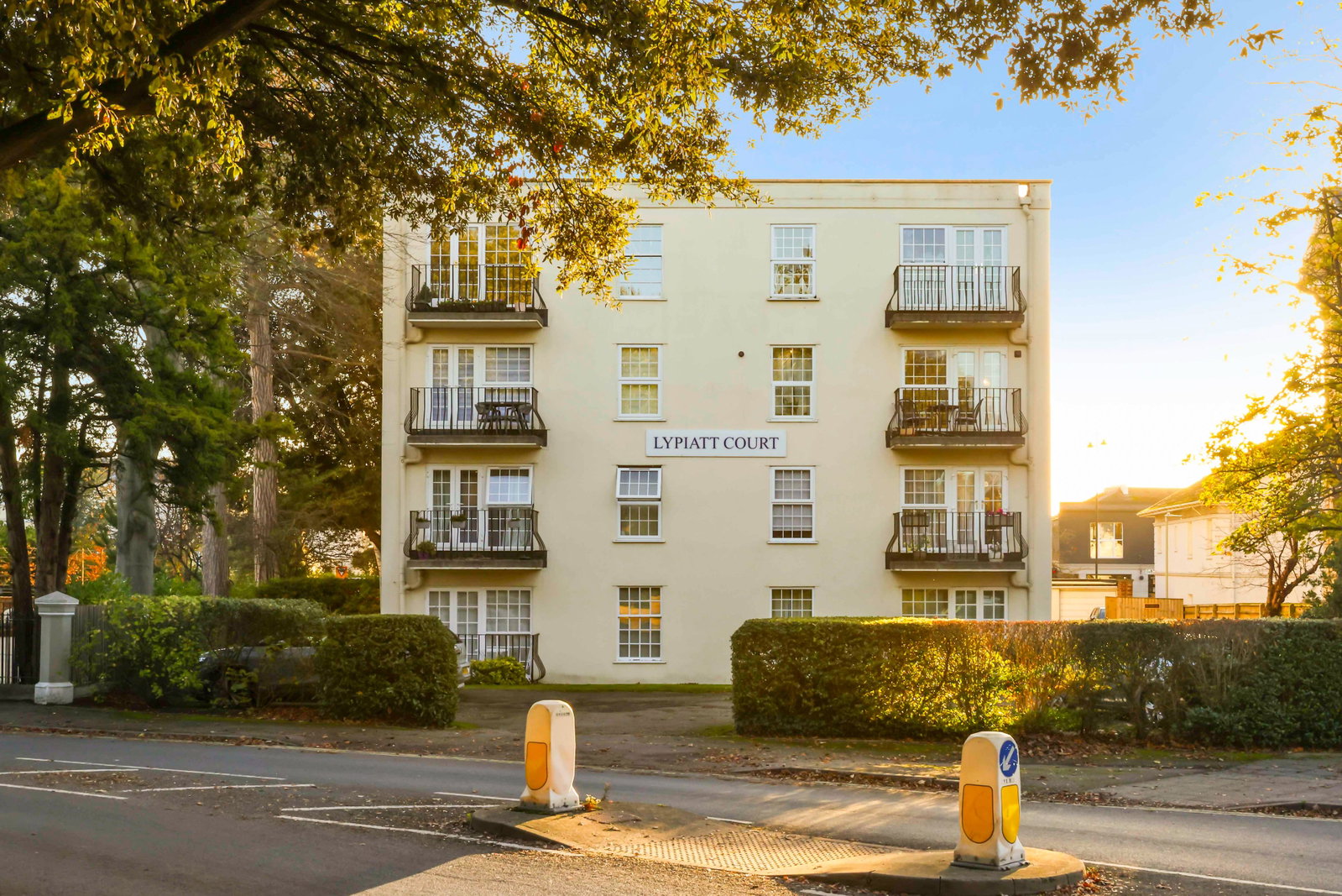 Apartment in Cheltenham