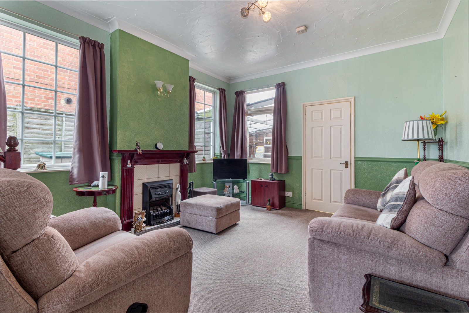 Semi Detached House in Solihull