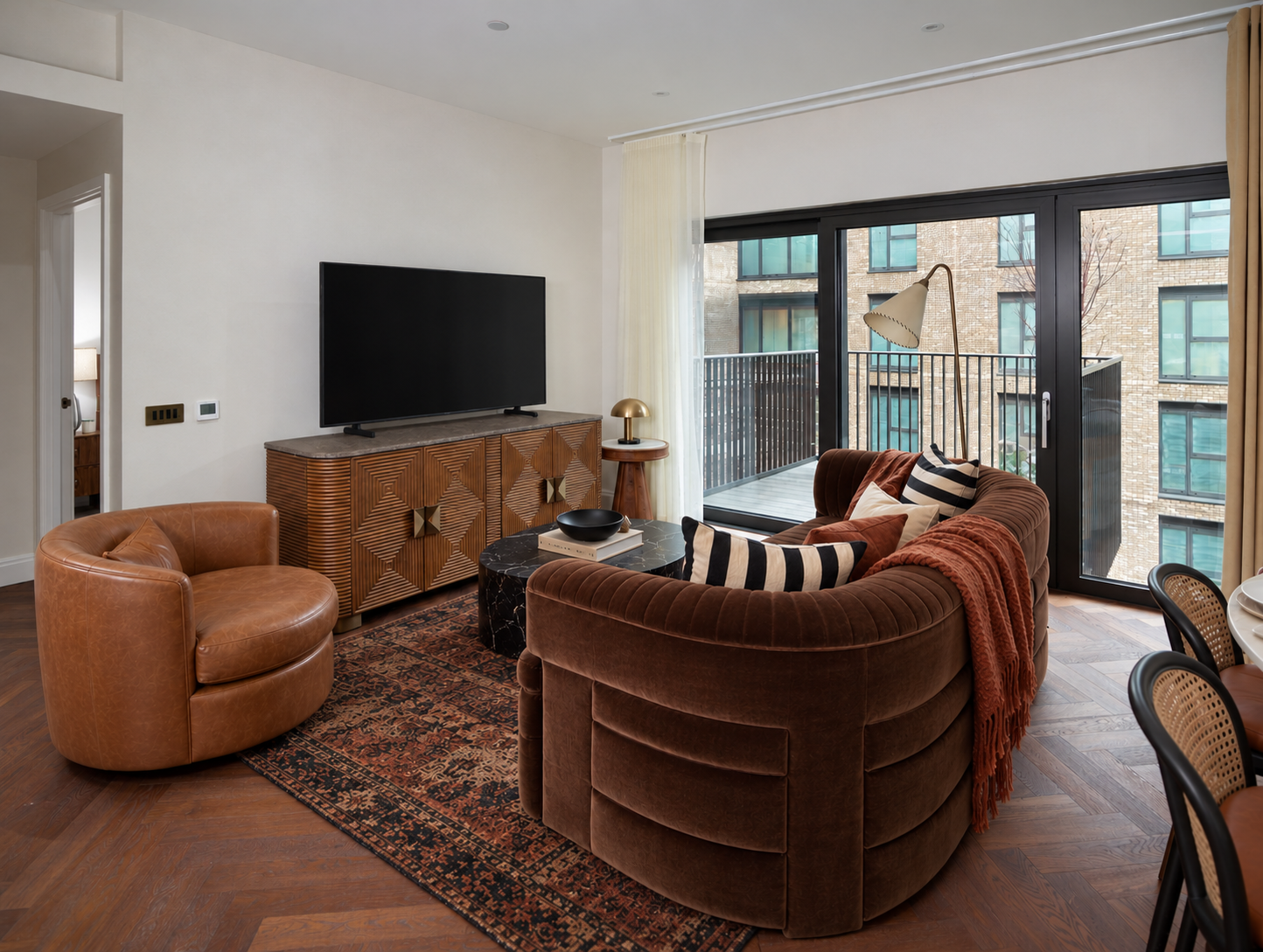 Apartment for sale in London, Camden Goods Yard | Request a Virtual Tour | Furniture Pack Incentives Available | Book a Private Tour, 1011 m²