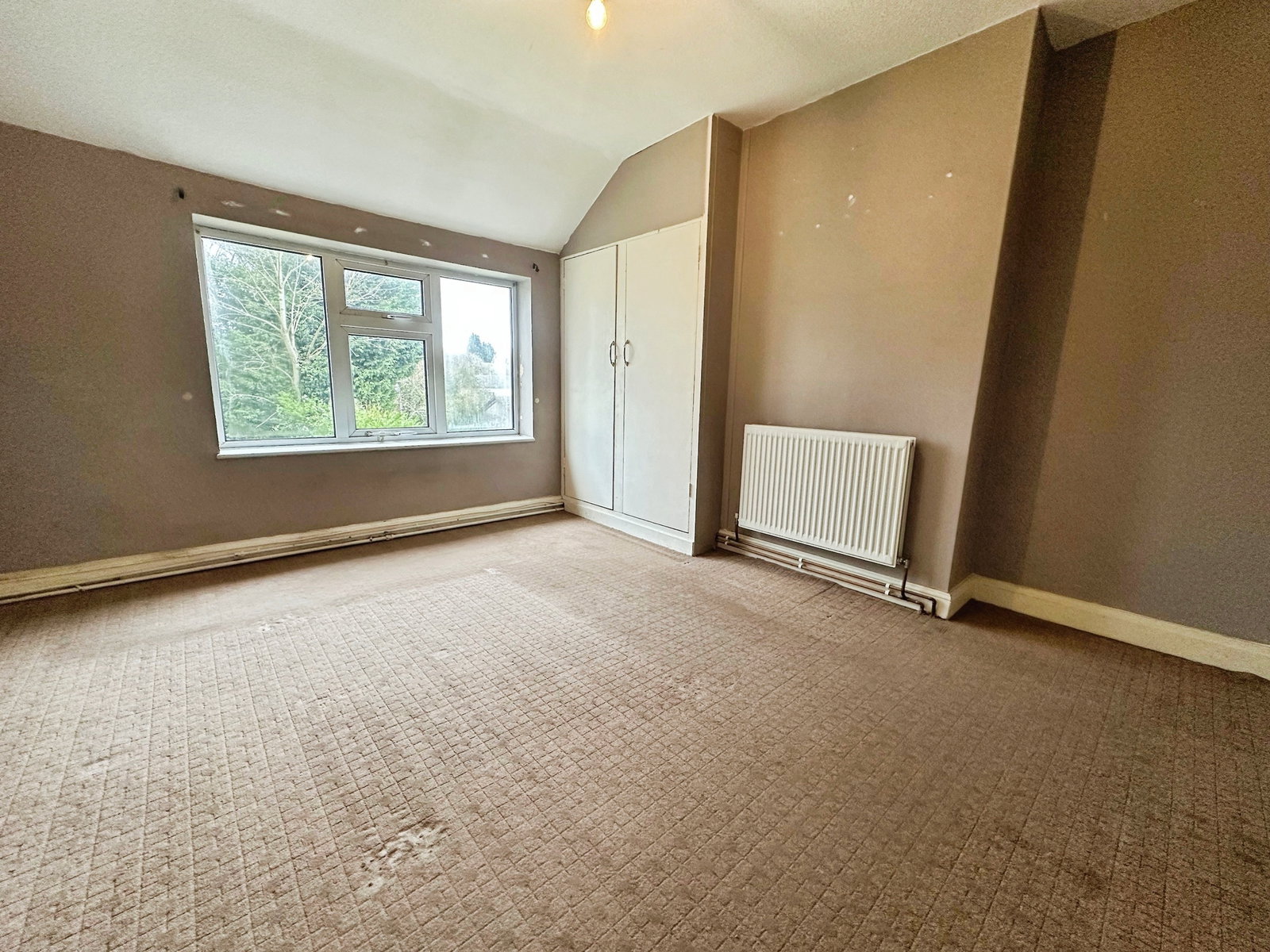 Semi Detached House in Swadlincote