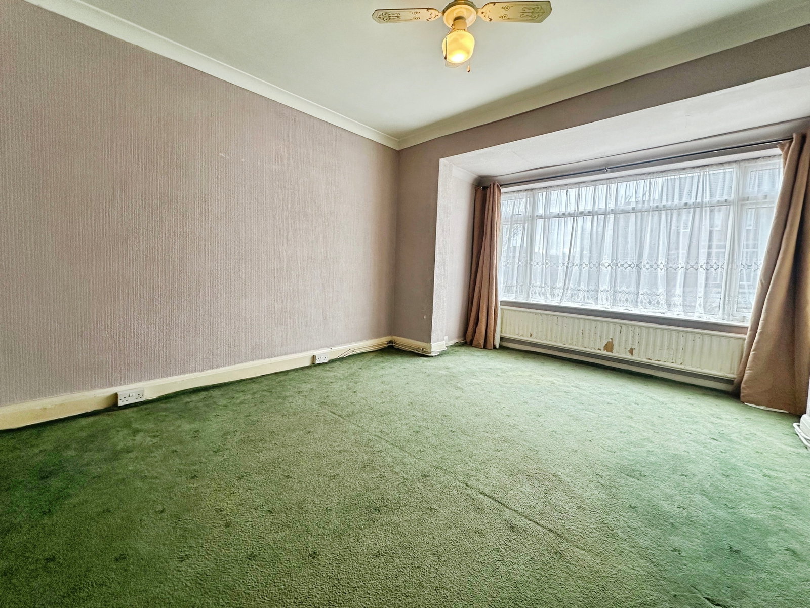 Semi Detached House in Swadlincote