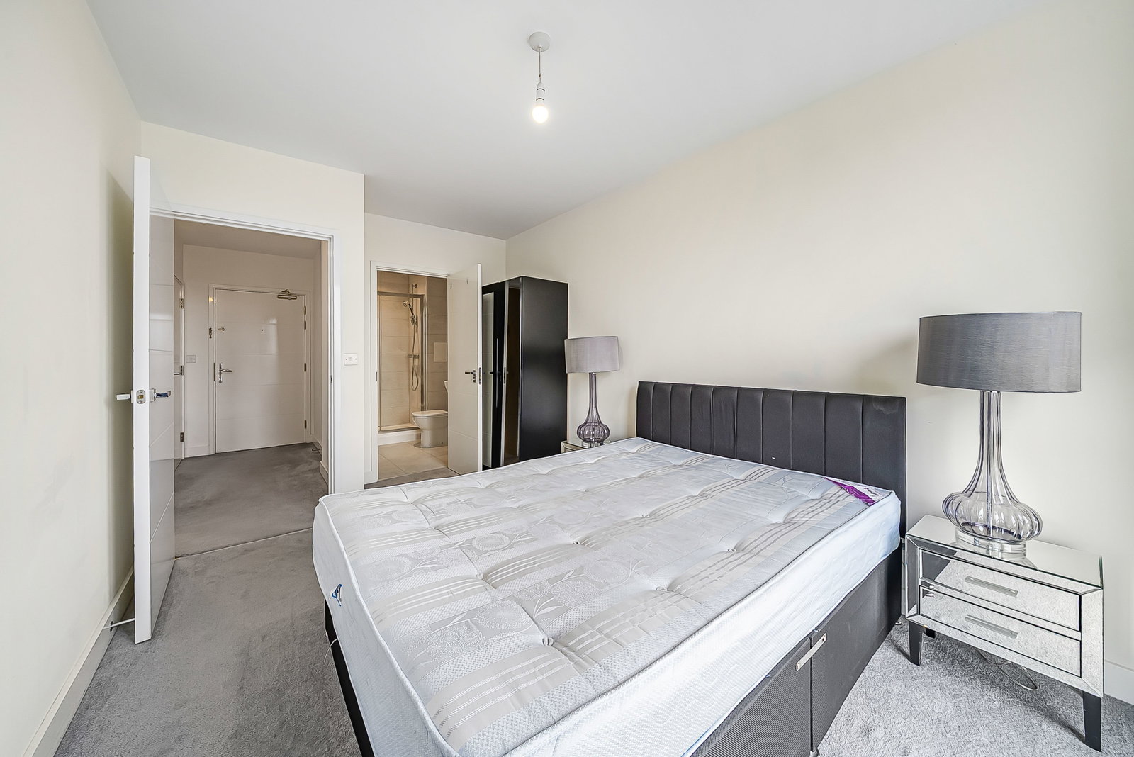 Apartment in Harrow 