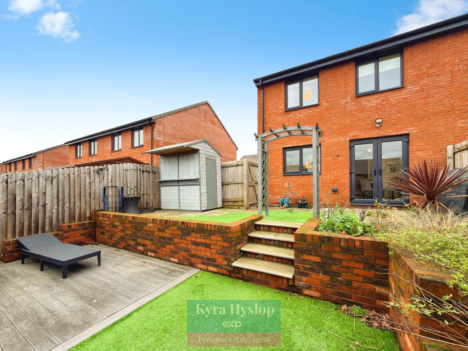 Semi Detached House in Exeter