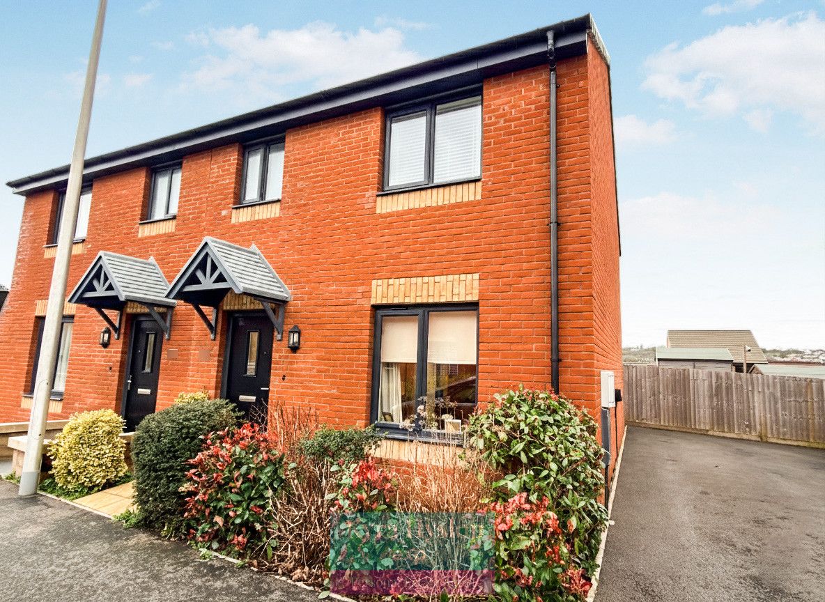 Semi Detached House in Exeter